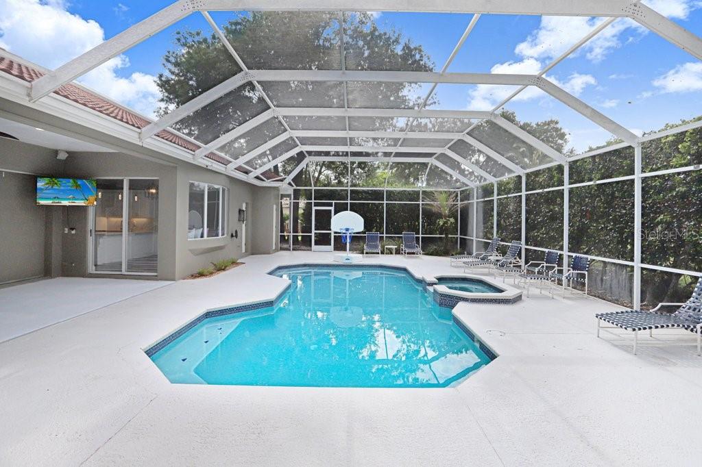 Image 38 of 94 For 30303 Laurelwood Lane