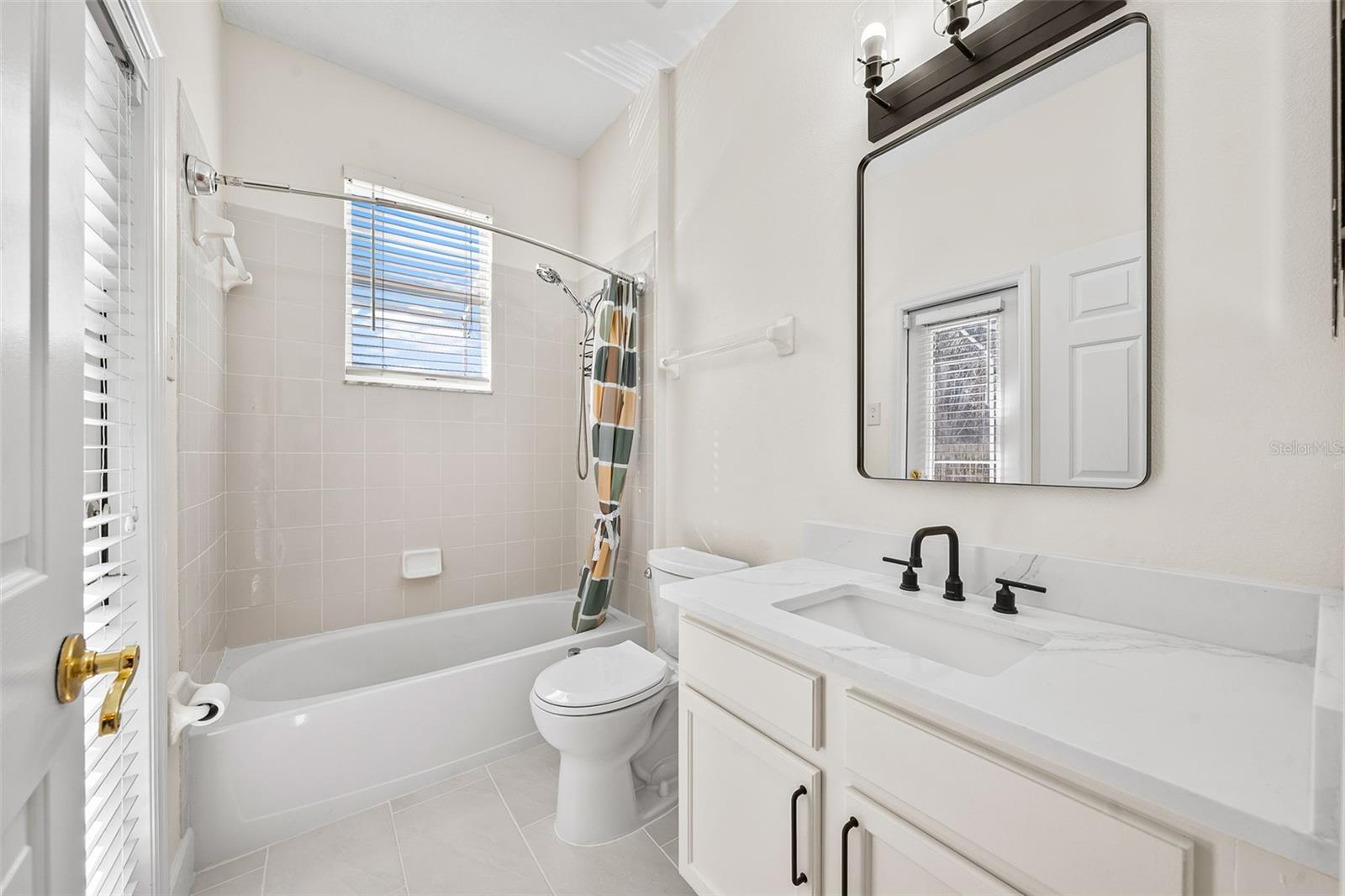 Image 40 of 58 For 27338 Hollybrook Trail