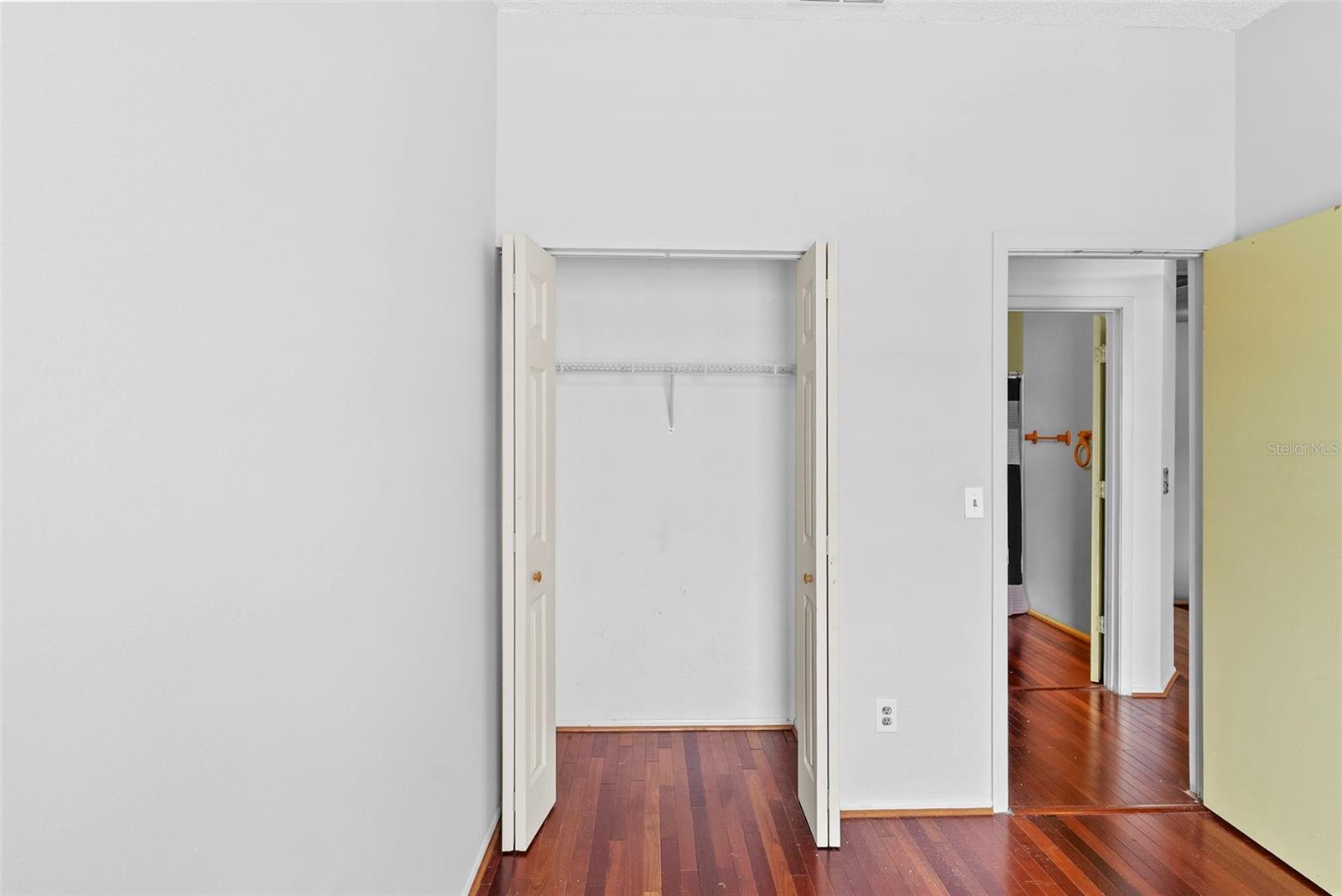 Image 31 of 35 For 5314 Abinger Court