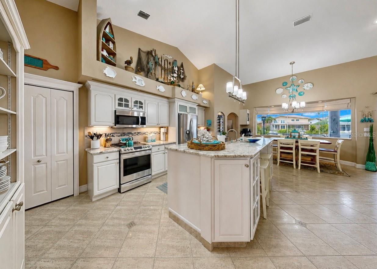 Image 18 of 65 For 929 Allegro Lane