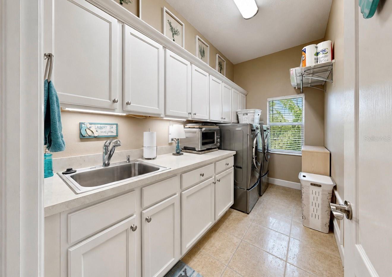 Image 41 of 65 For 929 Allegro Lane