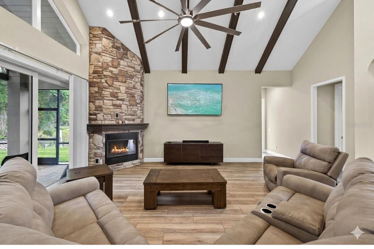 Image 2 of 43 For 1208 Sunset Lane
