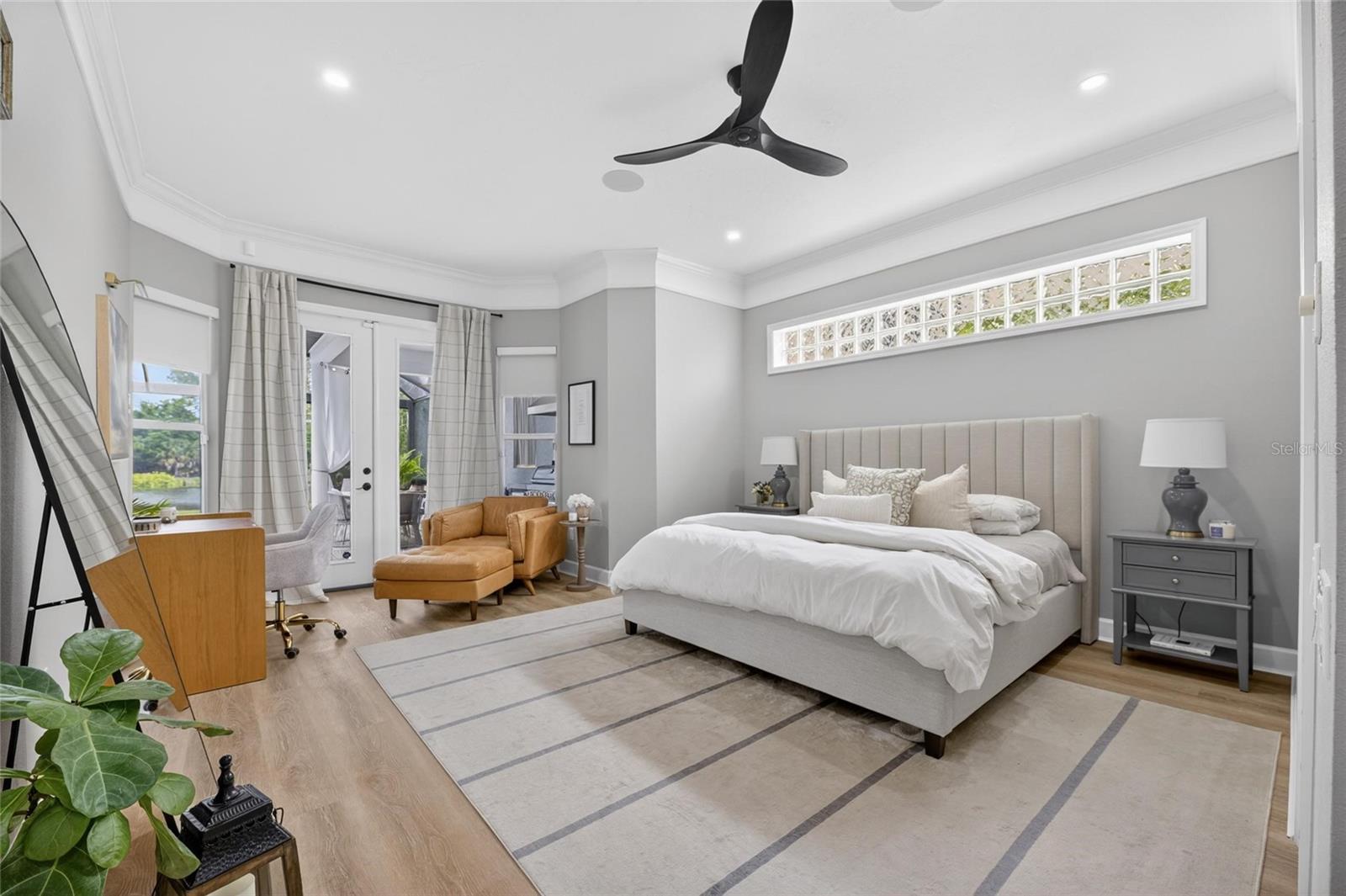 Image 45 of 83 For 9507 Royal Calcutta Place