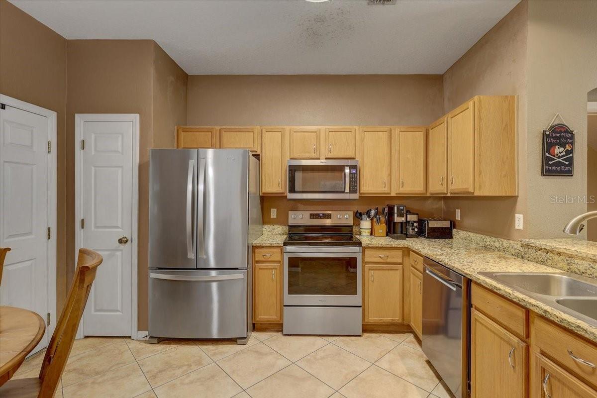 Image 6 of 16 For 11208 Windsor Place Circle