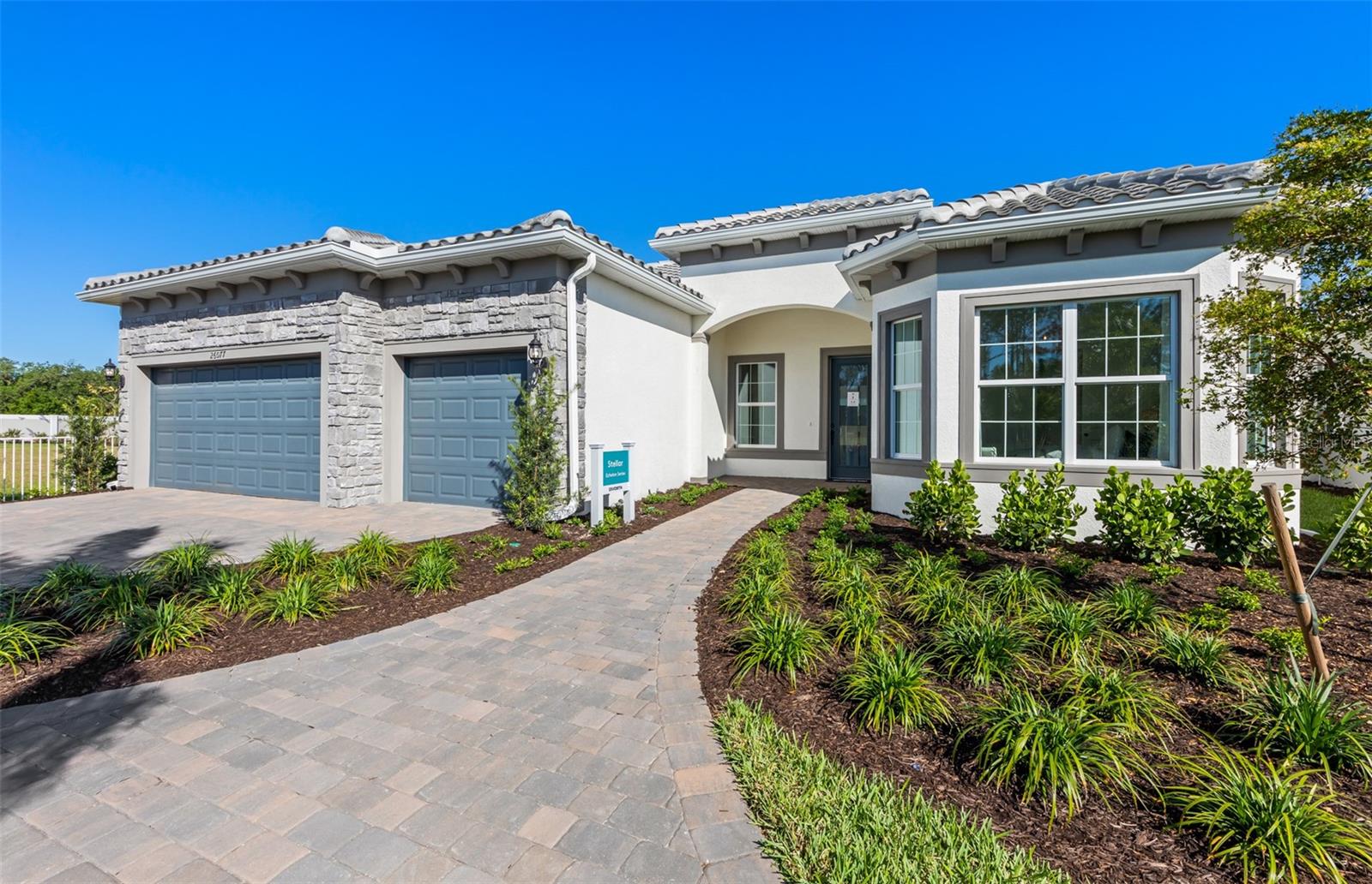 Image 3 of 11 For 26605 Bering Drive
