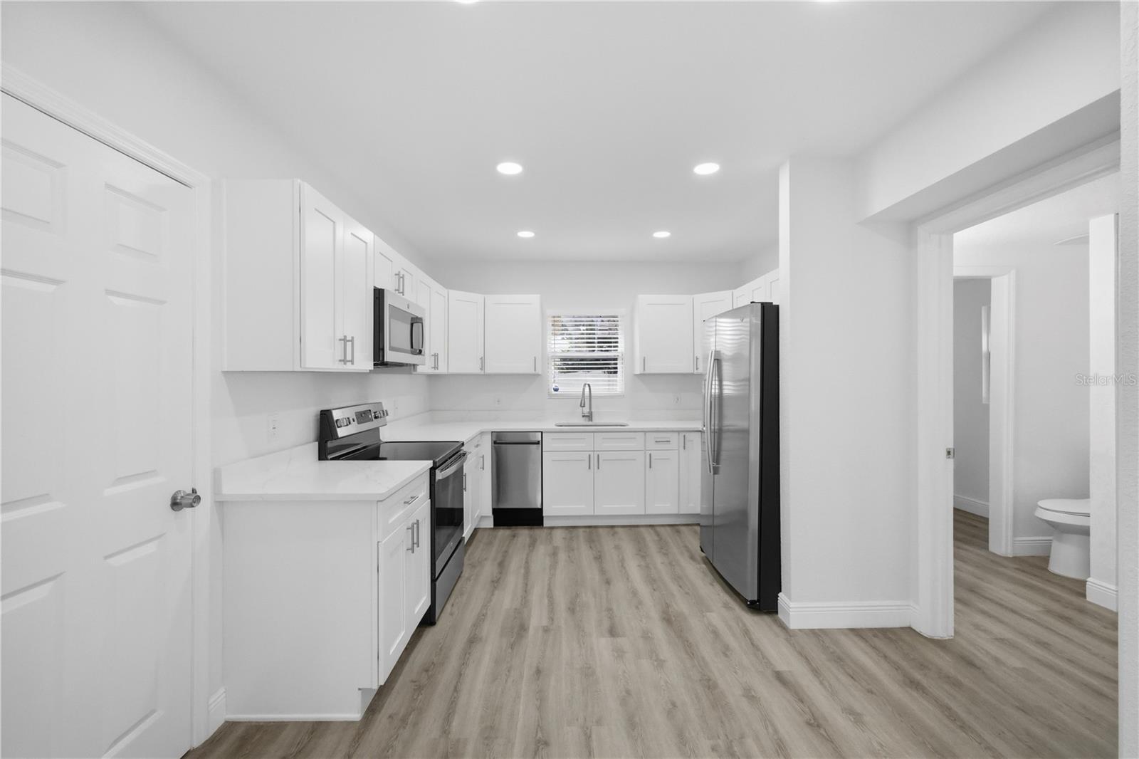 Image 12 of 53 For 1315 22nd Avenue S