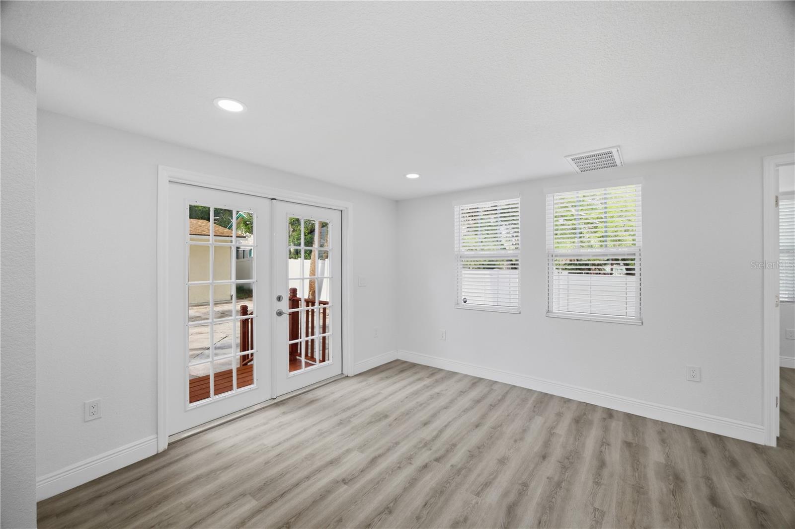 Image 15 of 53 For 1315 22nd Avenue S