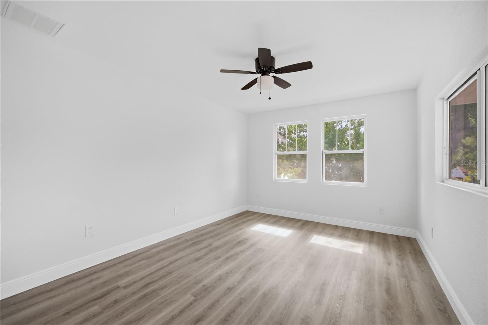 Image 23 of 53 For 1315 22nd Avenue S