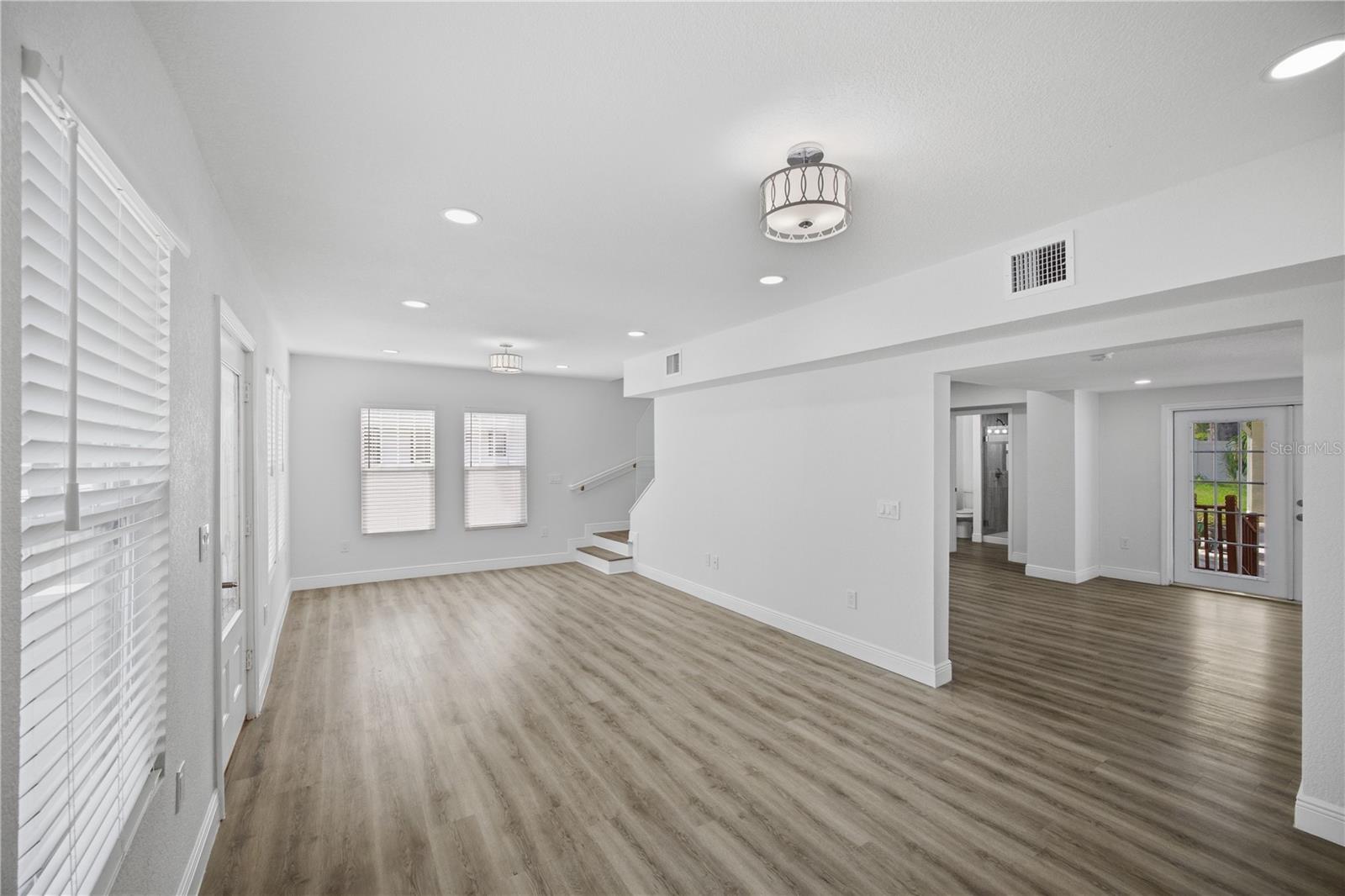 Image 6 of 53 For 1315 22nd Avenue S