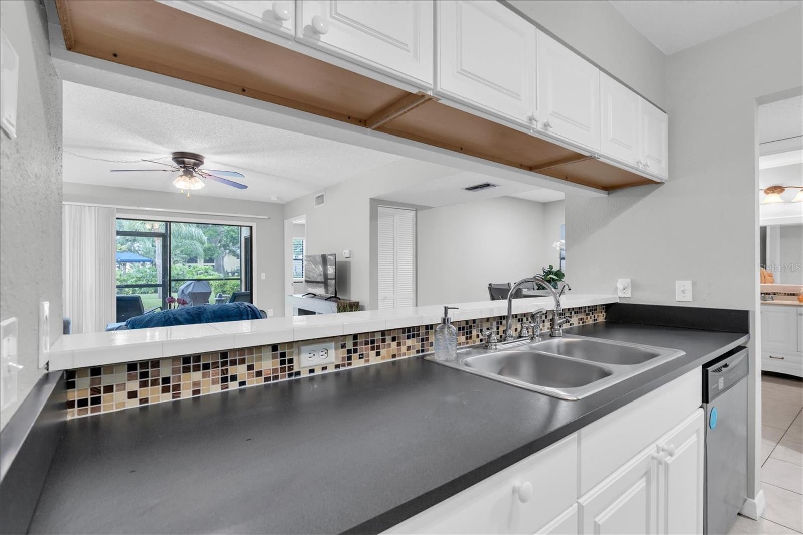 Image 9 of 32 For 3001 58th Avenue S 1211