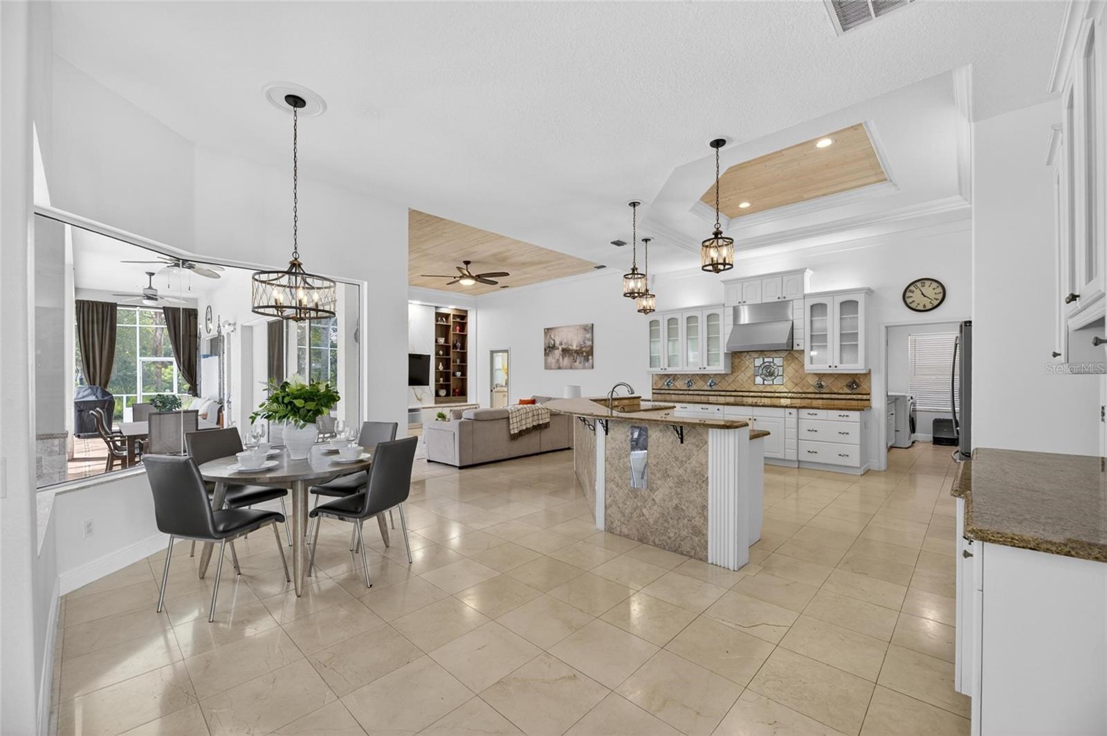 Image 19 of 90 For 6353 Maclaurin Drive