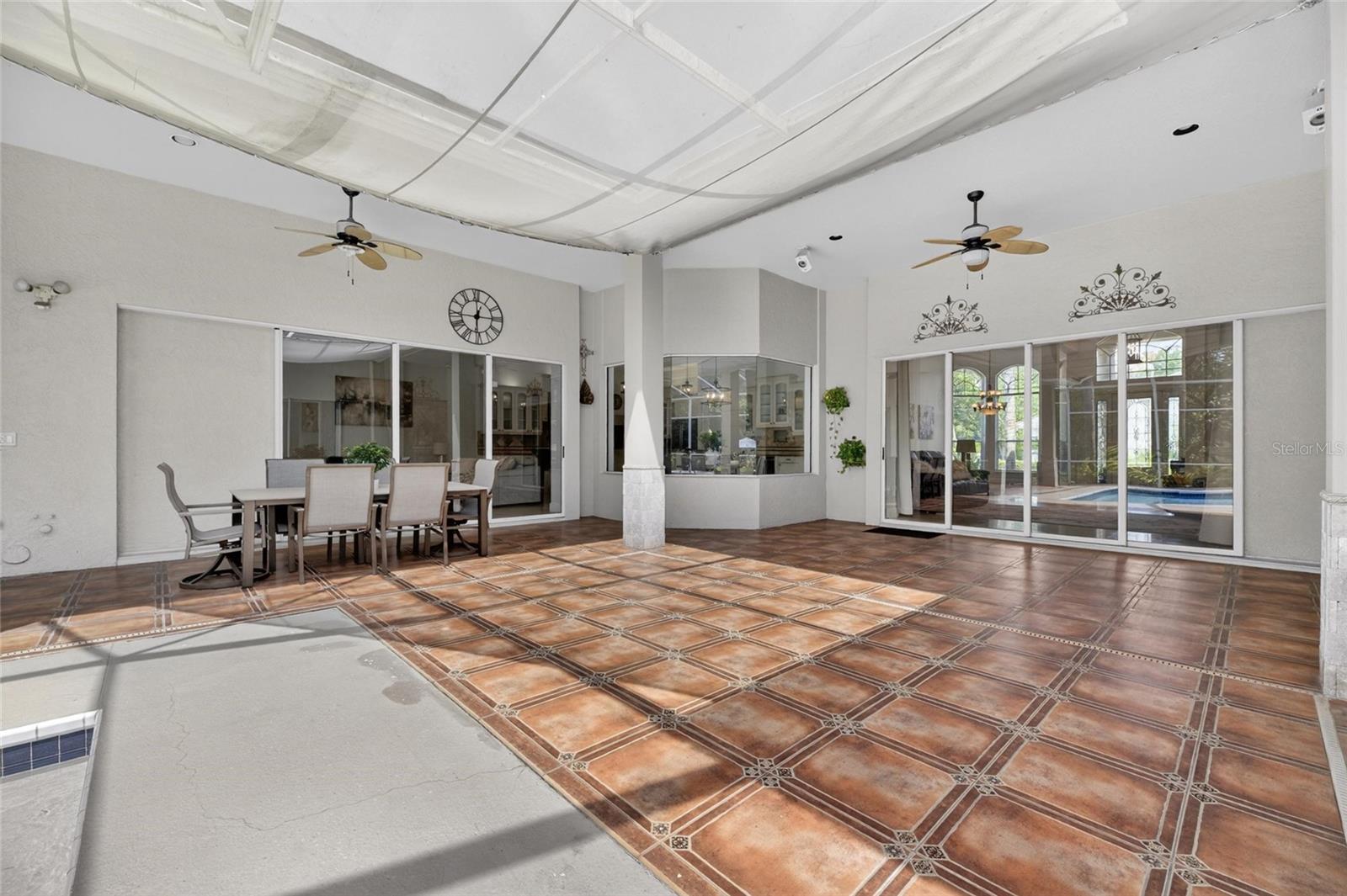 Image 72 of 90 For 6353 Maclaurin Drive