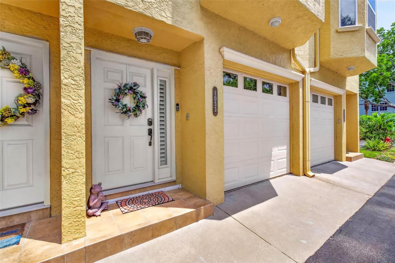 Image 4 of 49 For 1033 Pinellas Bayway S