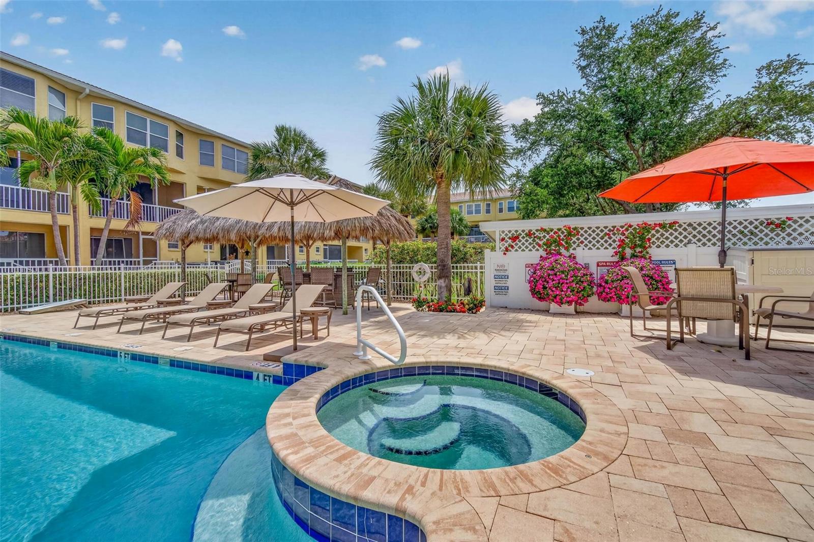 Image 42 of 49 For 1033 Pinellas Bayway S