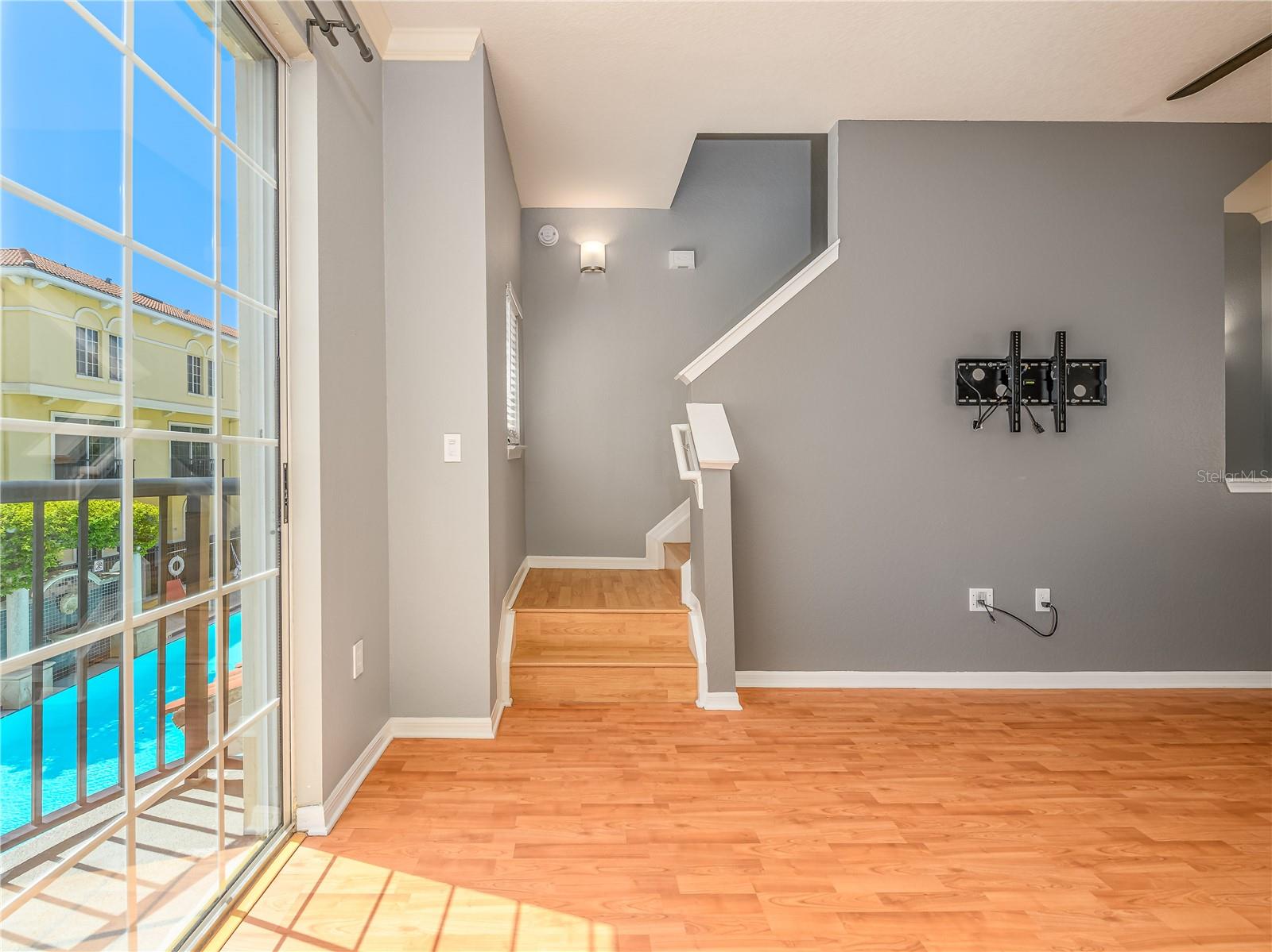 Image 9 of 25 For 131 Grand Beach Place 131