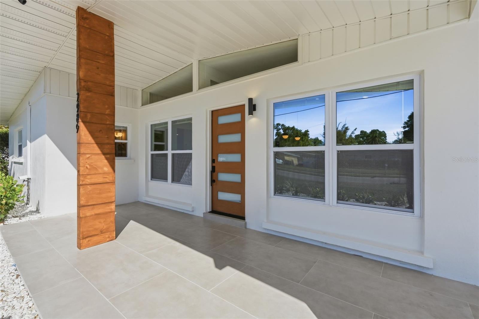 Image 46 of 52 For 2989 Greenbriar Street