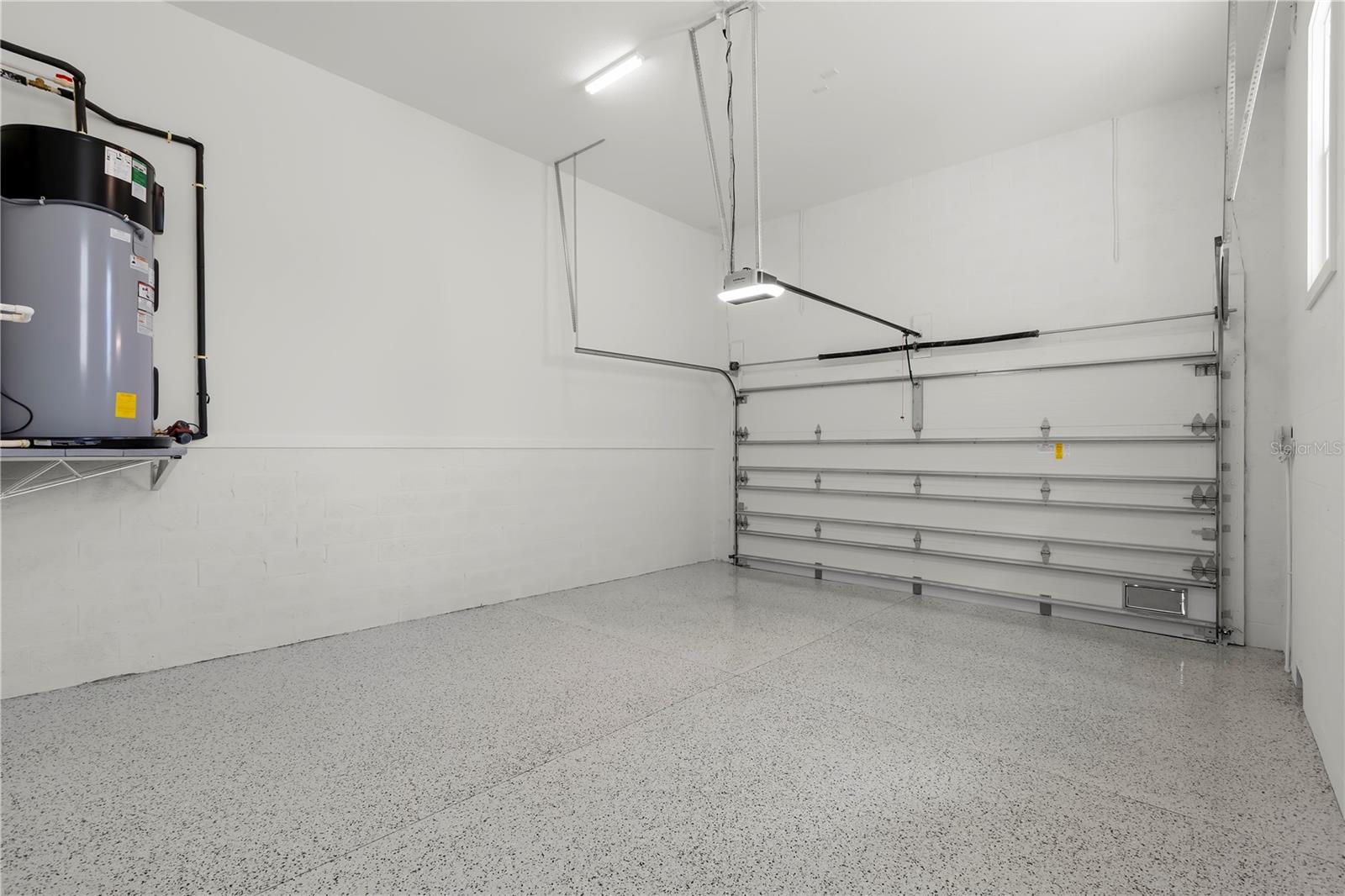 Image 63 of 77 For 511 Buckingham Avenue E