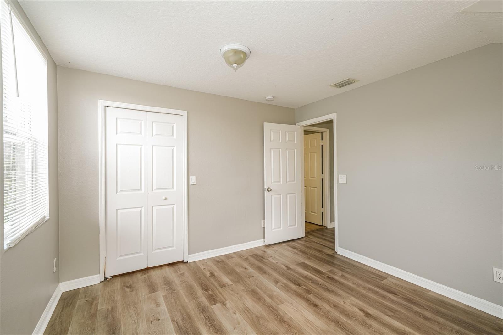 Image 21 of 32 For 1648 Harbor Oaks Drive
