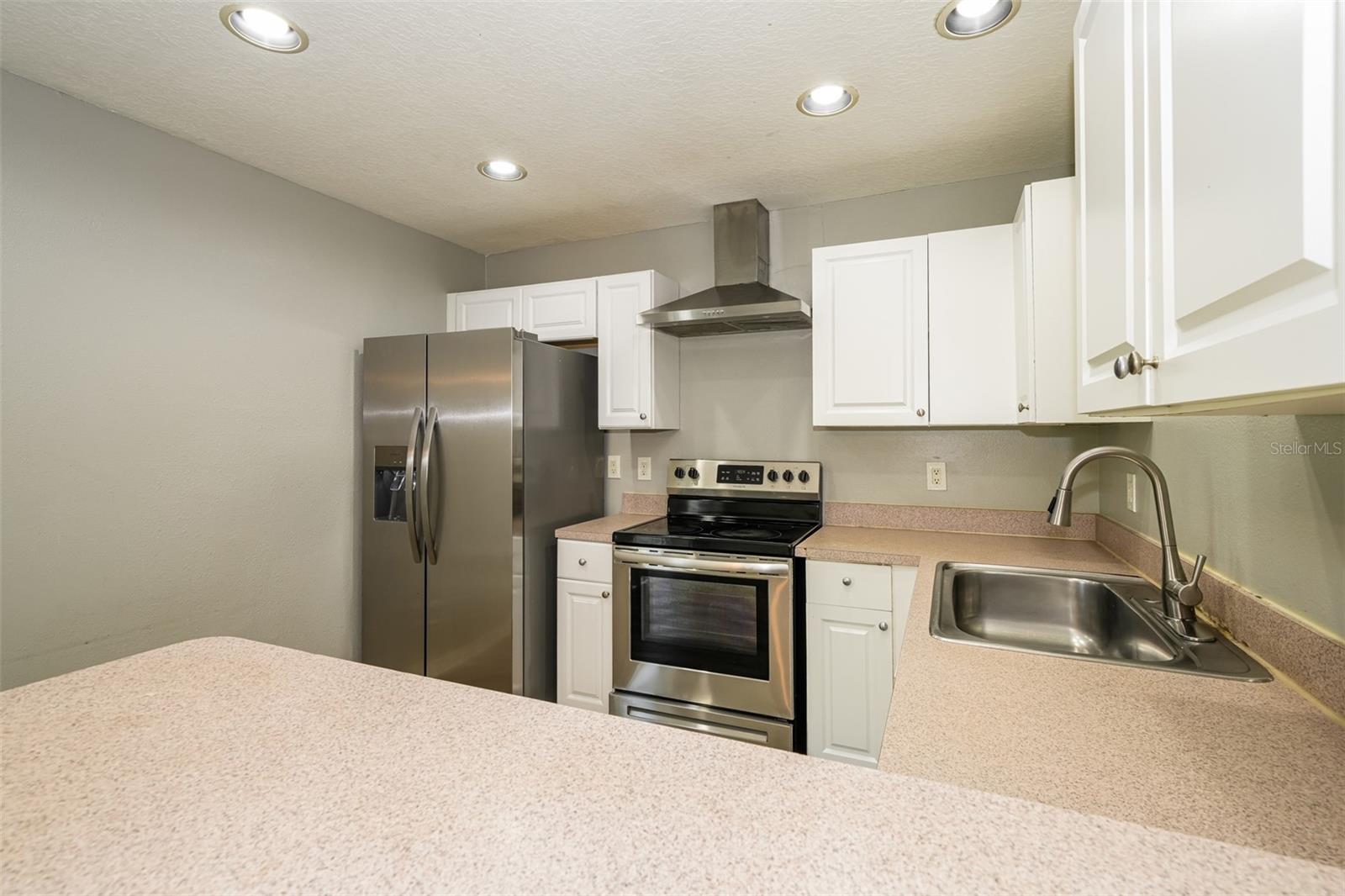 Image 9 of 32 For 1648 Harbor Oaks Drive