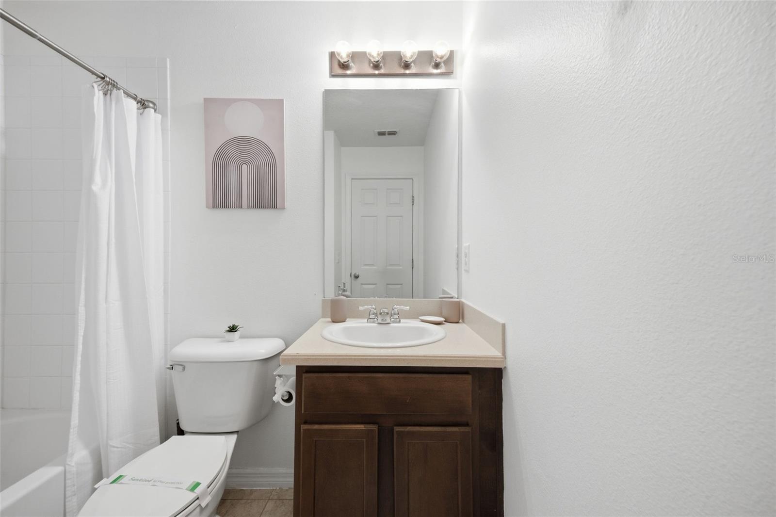 Image 34 of 40 For 14150 Oakham Street