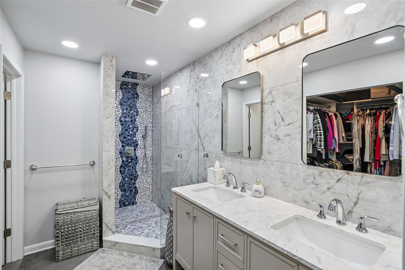 Image 10 of 35 For 3058 Landmark Boulevard 1204