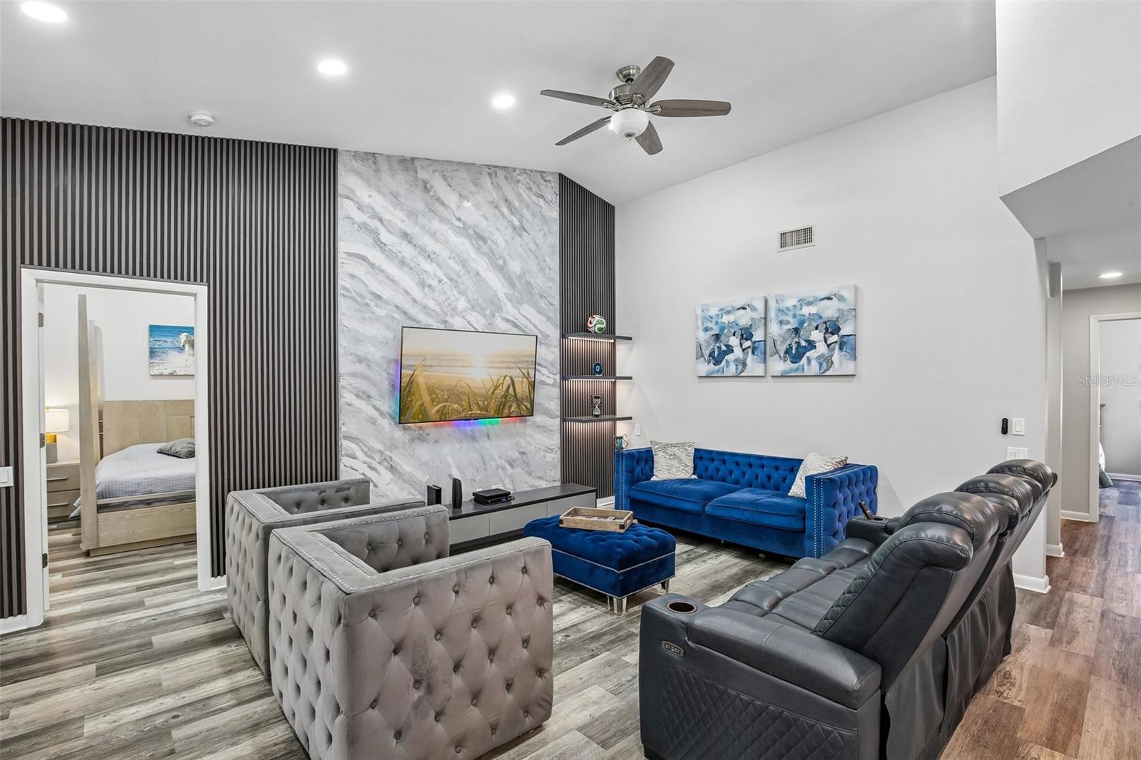 Image 2 of 35 For 3058 Landmark Boulevard 1204