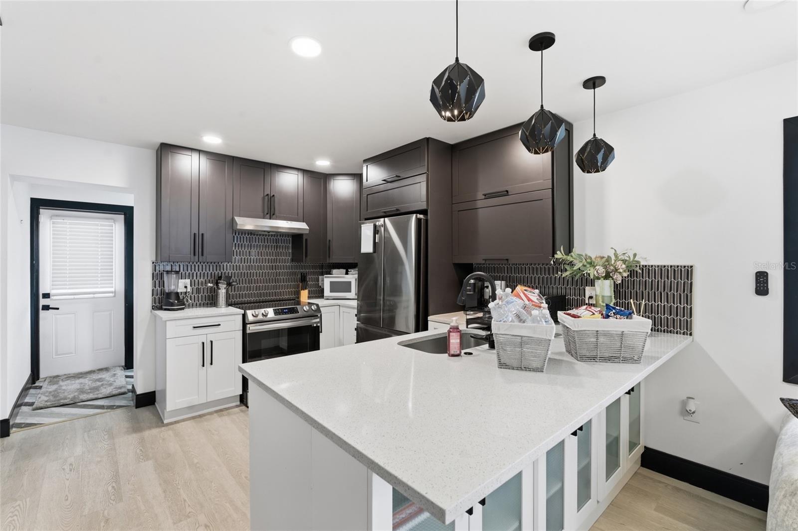 Image 11 of 24 For 2111 42nd Street S