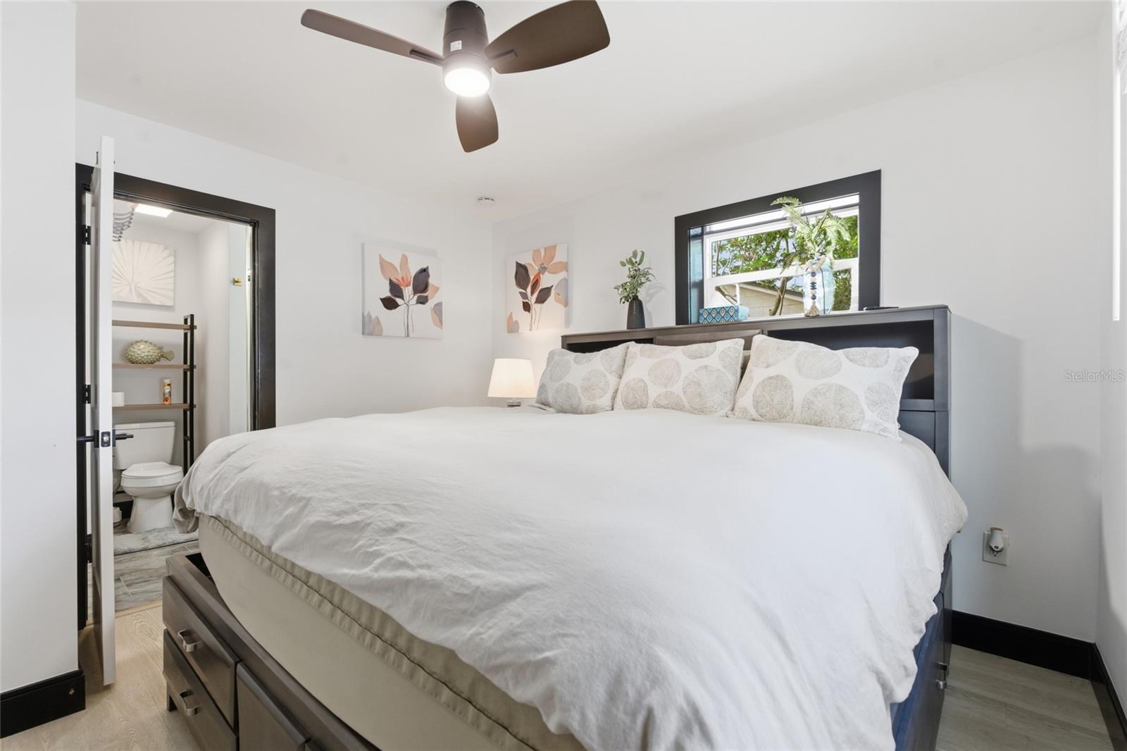 Image 7 of 24 For 2111 42nd Street S