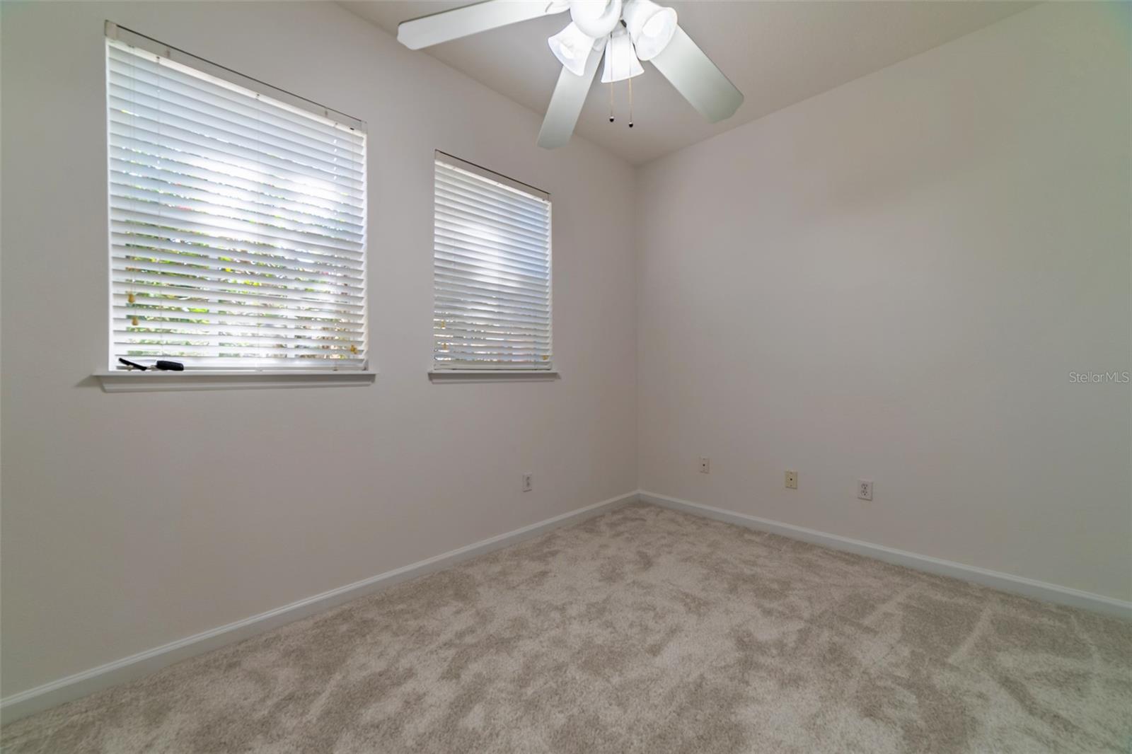 Image 20 of 48 For 528 Jasmine Way 528