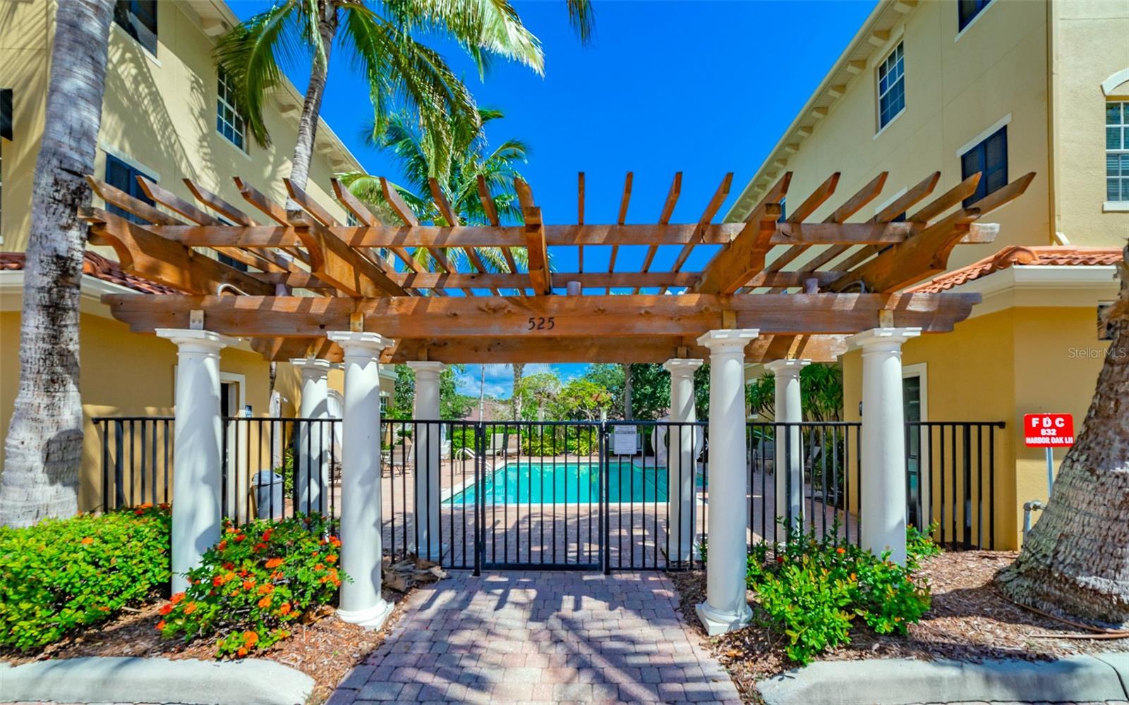 Image 7 of 48 For 528 Jasmine Way 528