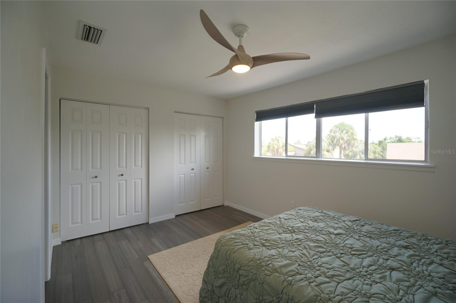 Image 18 of 28 For 6325 Newtown Circle B5