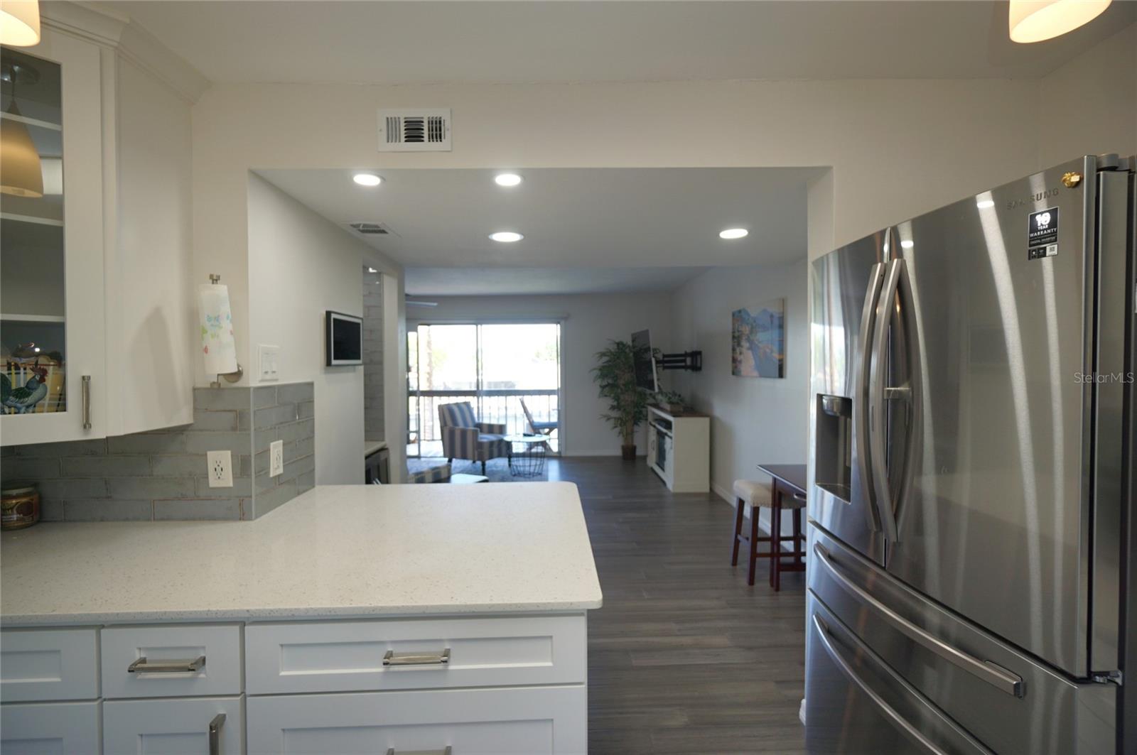 Image 8 of 28 For 6325 Newtown Circle B5