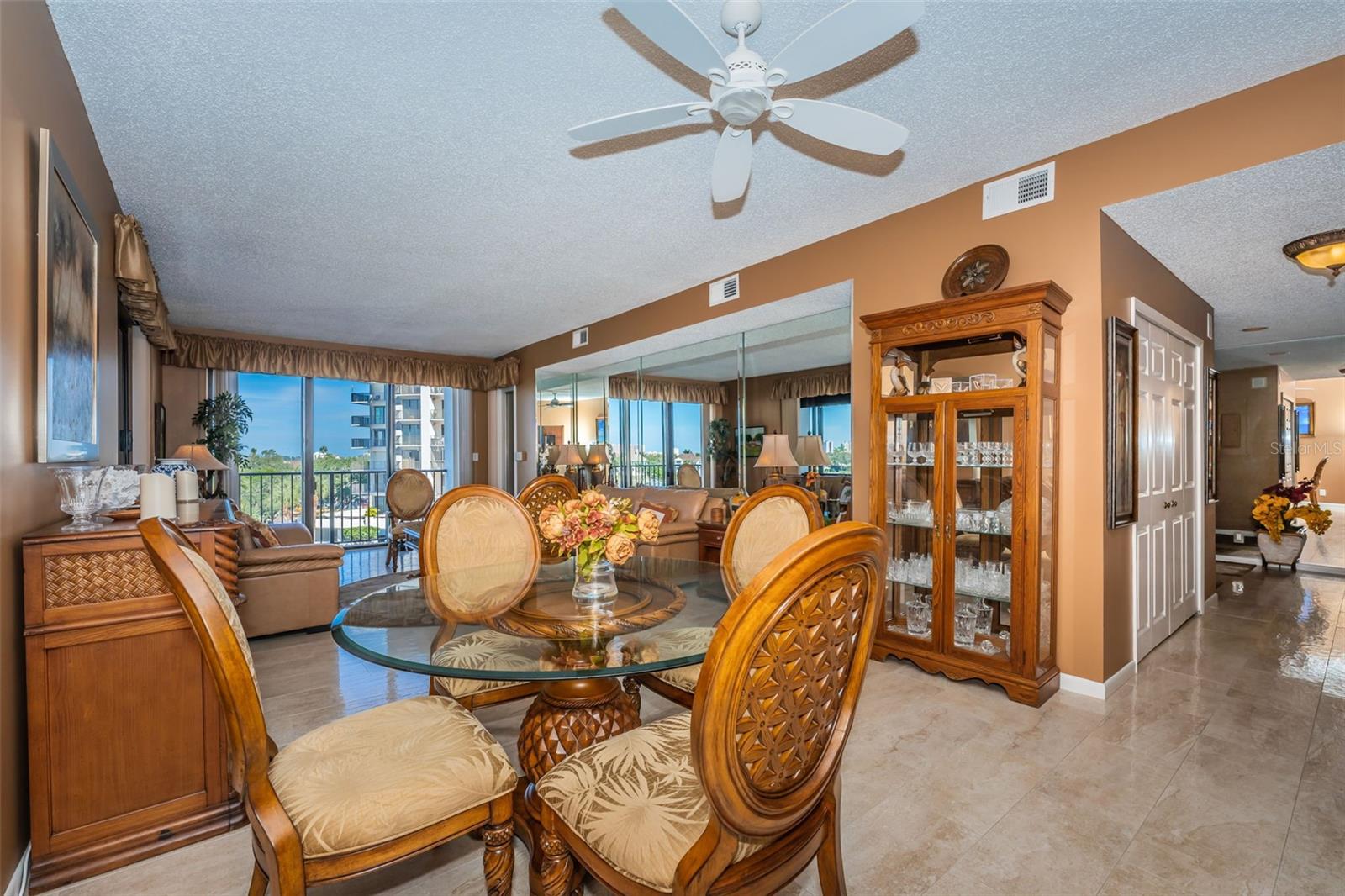 Image 12 of 42 For 6 Belleview Boulevard 306