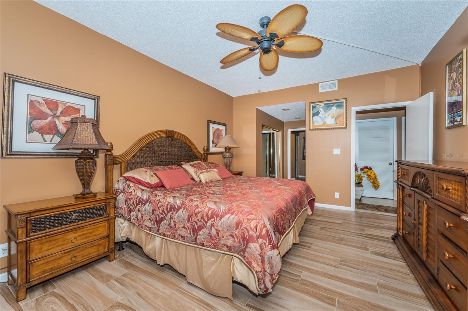 Image 20 of 42 For 6 Belleview Boulevard 306