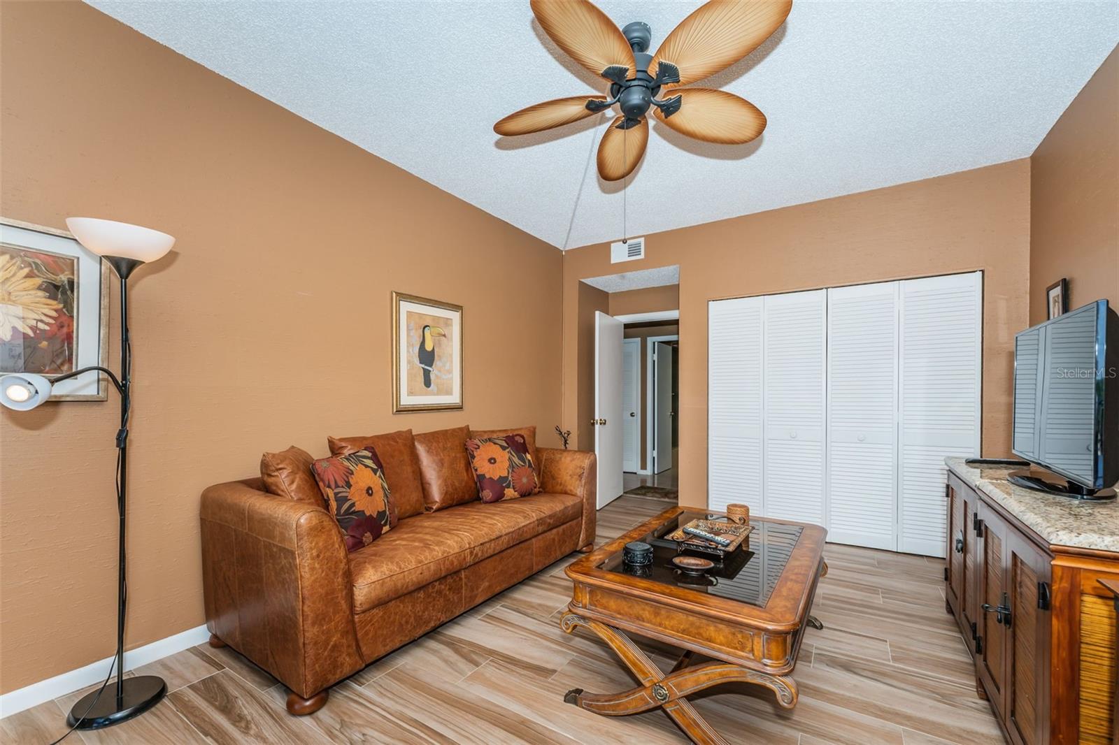 Image 24 of 42 For 6 Belleview Boulevard 306
