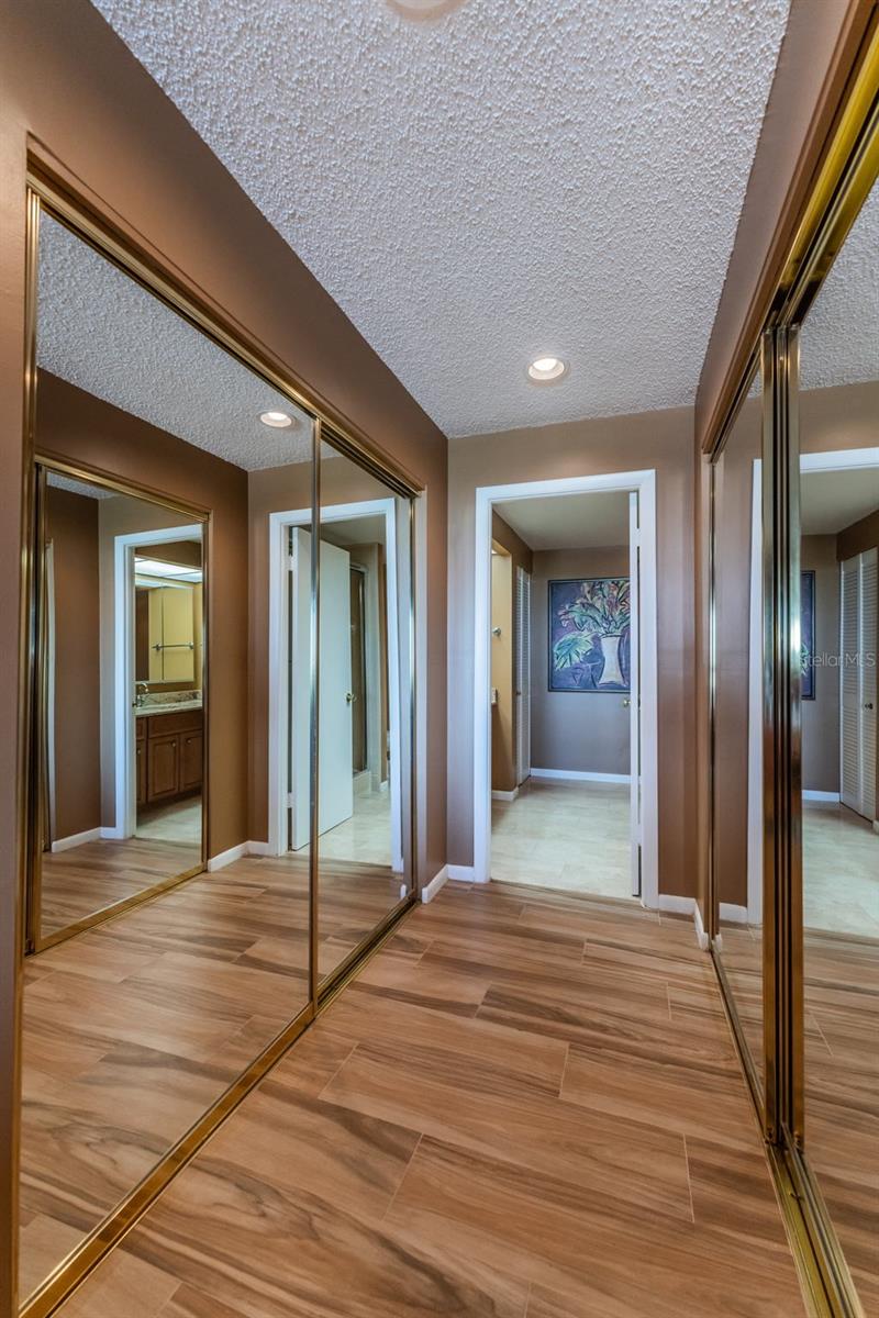 Image 29 of 42 For 6 Belleview Boulevard 306