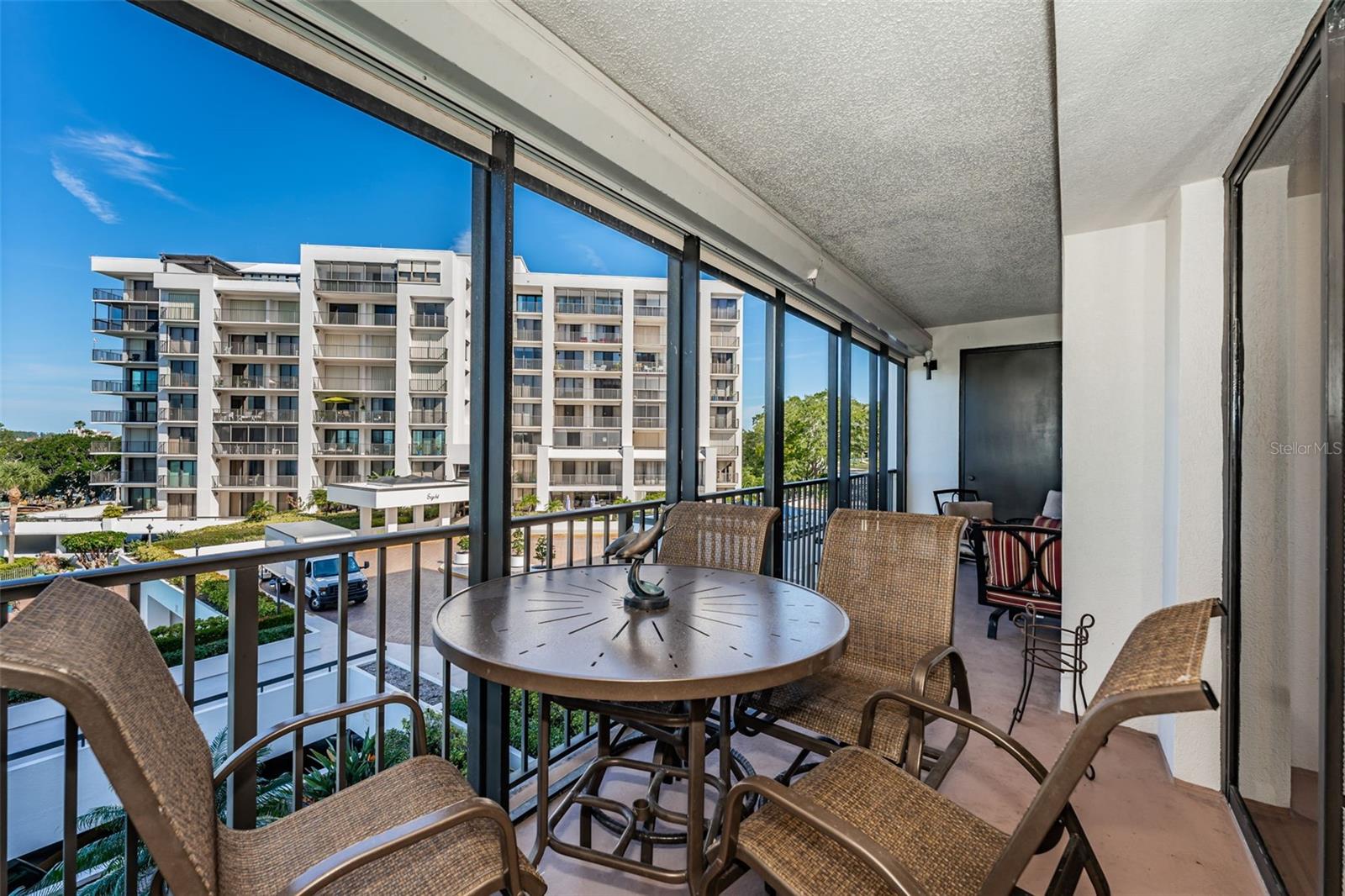 Image 3 of 42 For 6 Belleview Boulevard 306