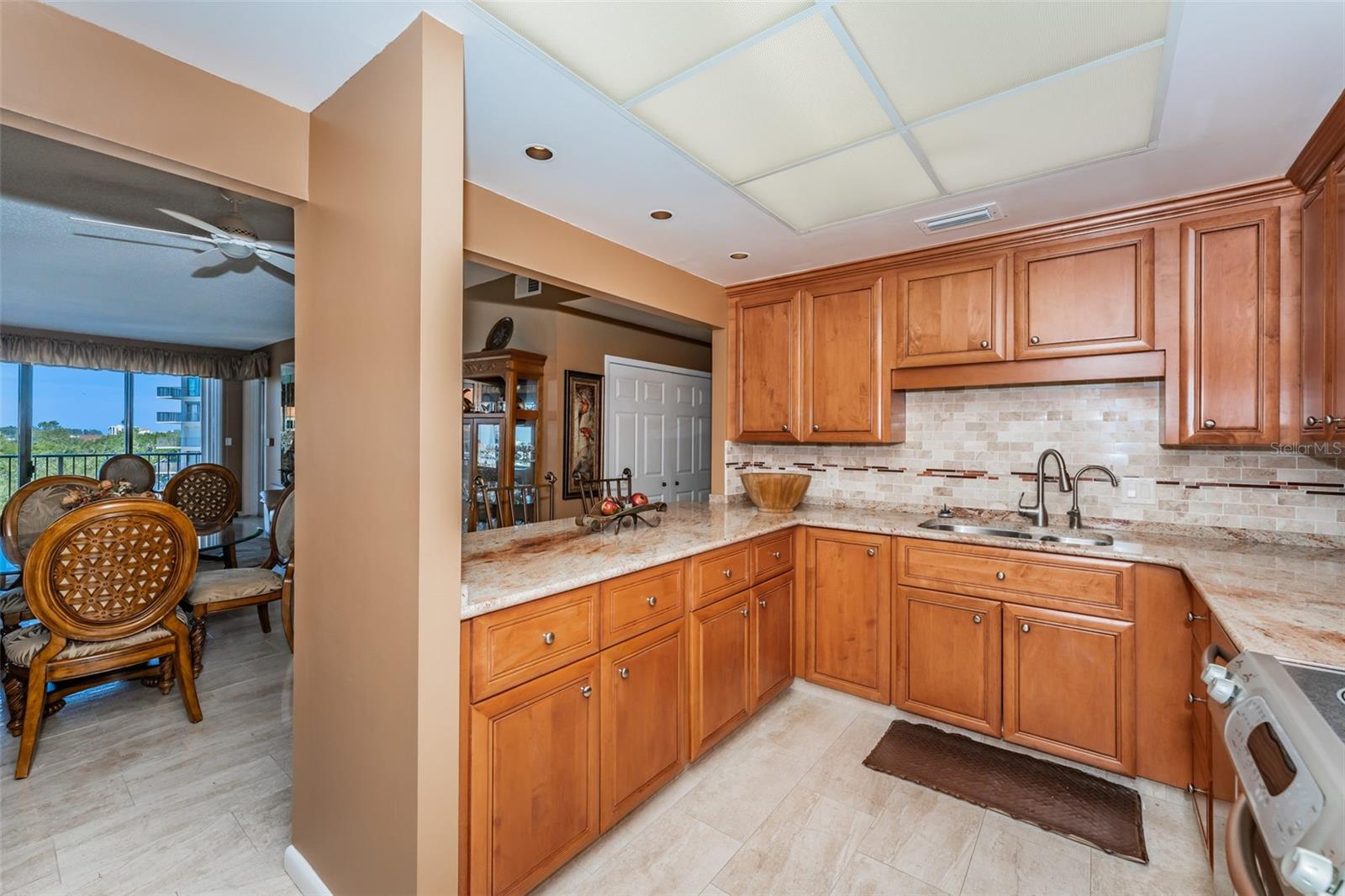 Image 8 of 42 For 6 Belleview Boulevard 306