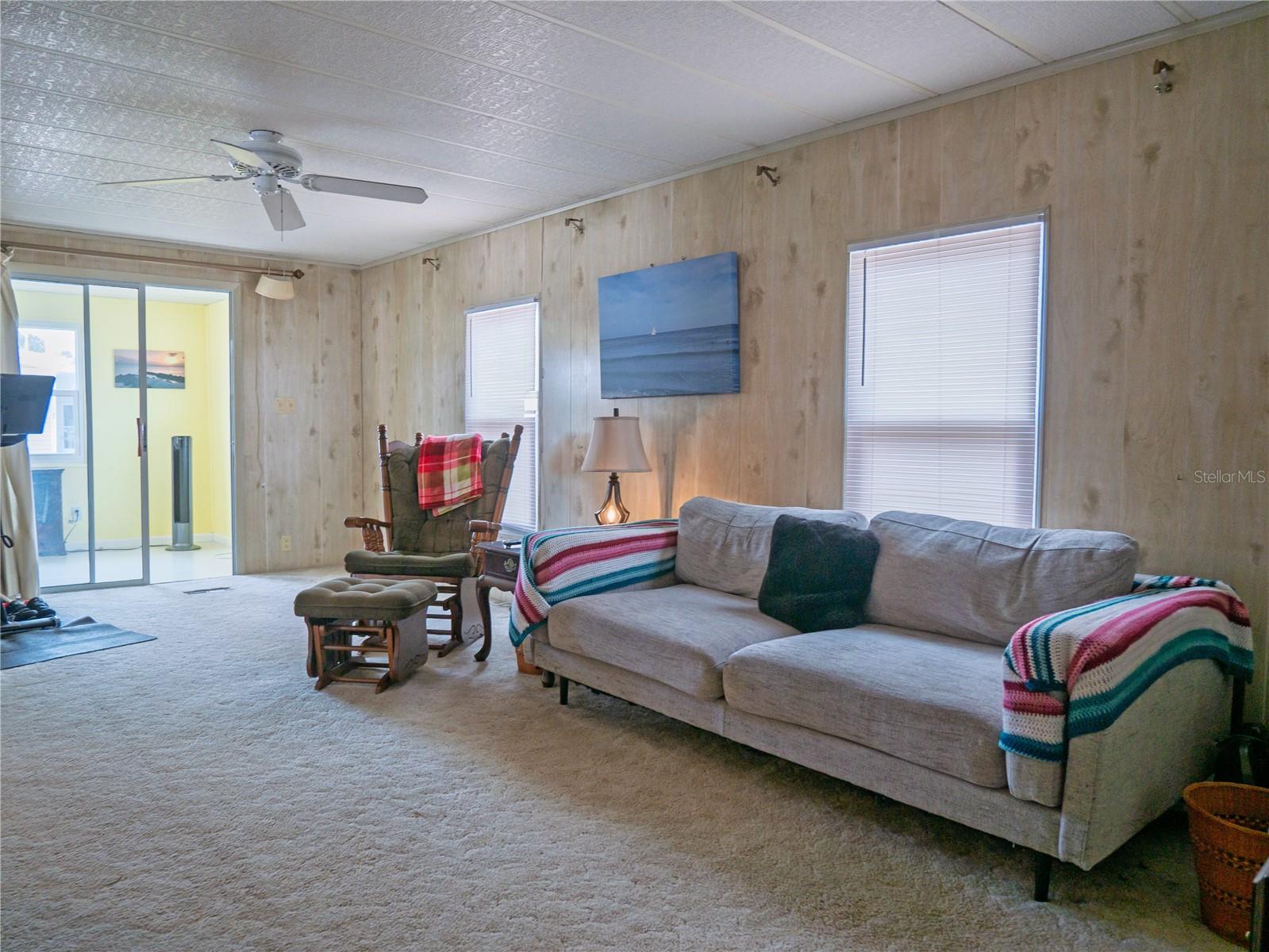 Image 11 of 40 For 12501 Ulmerton Road 122