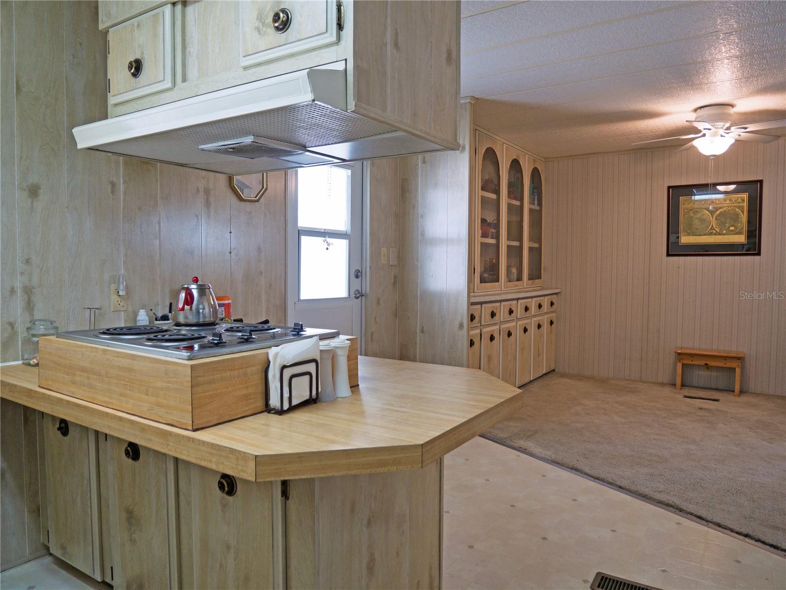 Image 13 of 40 For 12501 Ulmerton Road 122