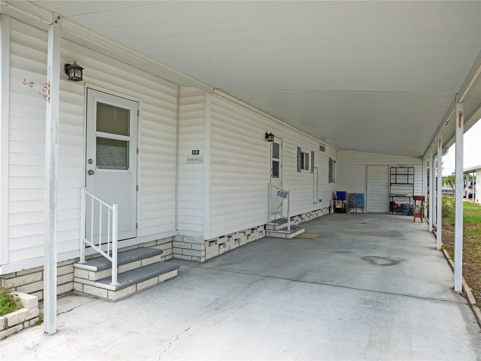 Image 27 of 40 For 12501 Ulmerton Road 122