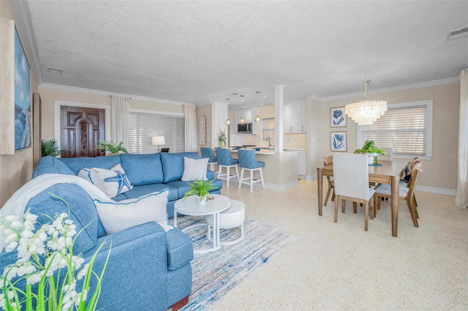 Image 11 of 60 For 52 Pine Circle
