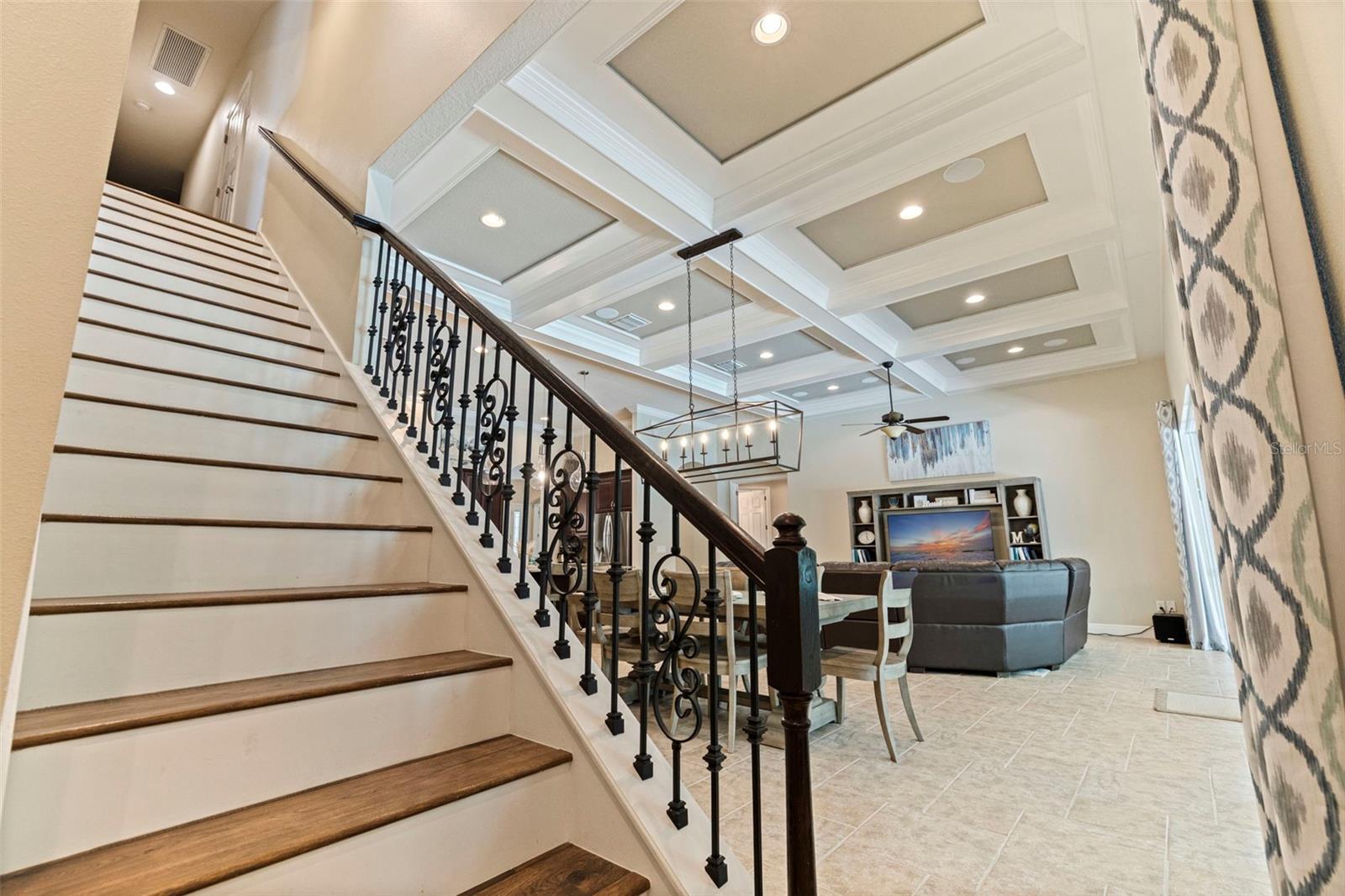 Listing photo id 28 for 20214 Oak Thorn Way