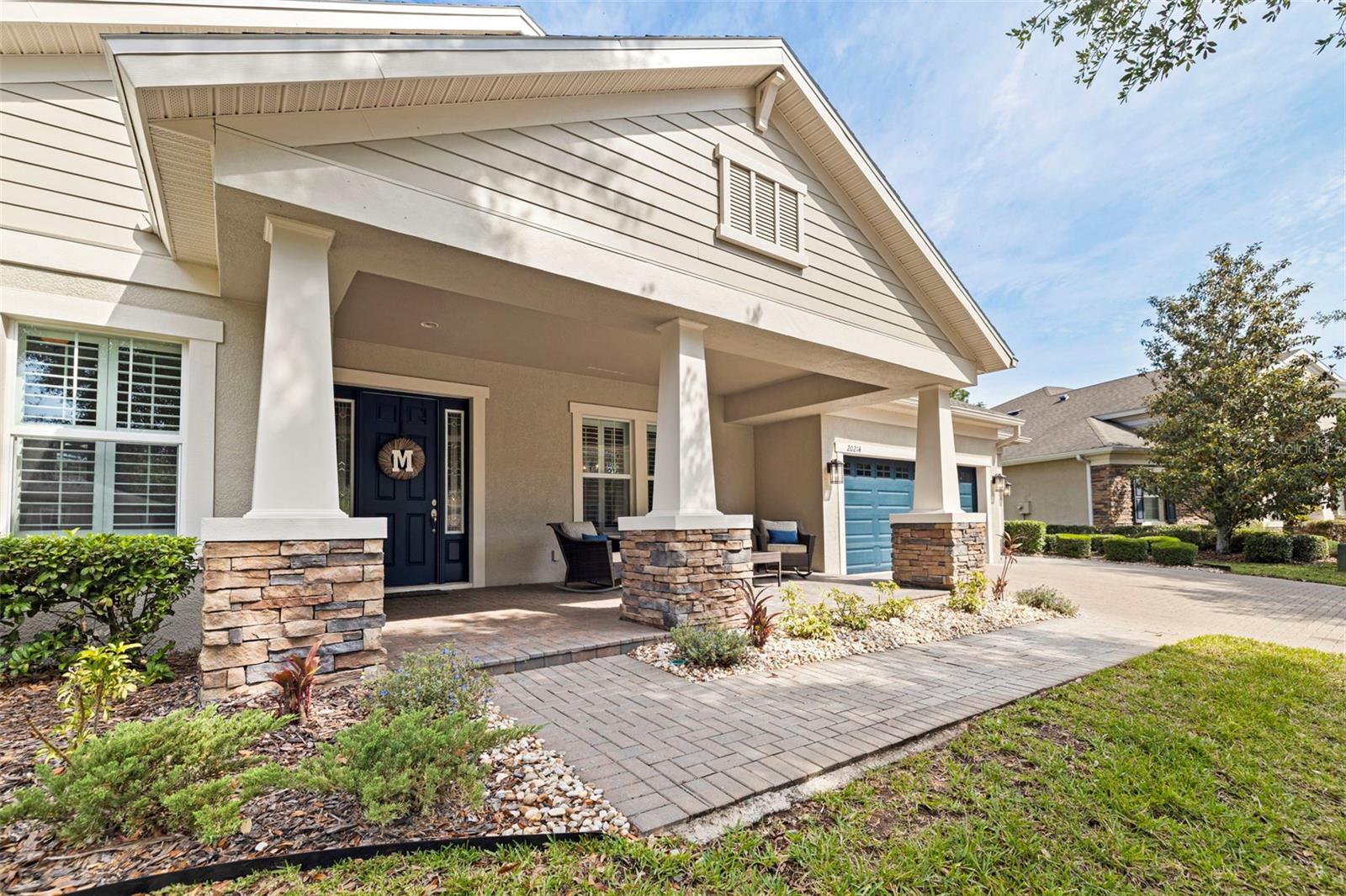 Listing photo id 2 for 20214 Oak Thorn Way