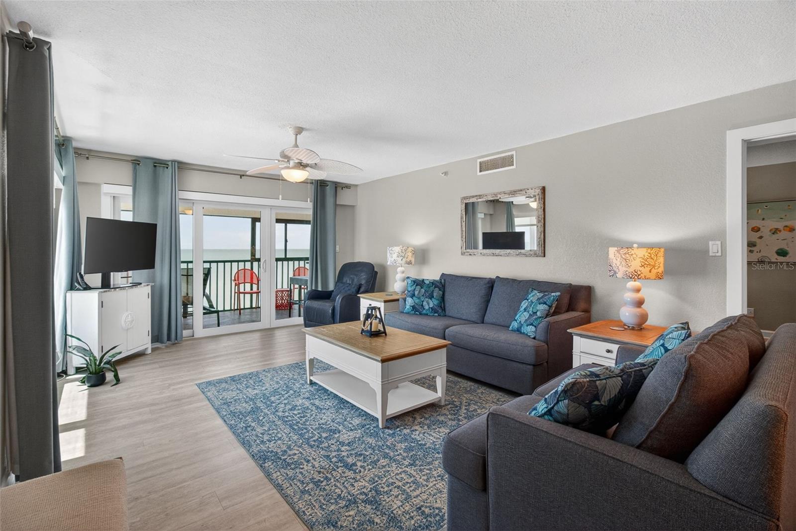 Image 16 of 51 For 14600 Gulf Boulevard 401