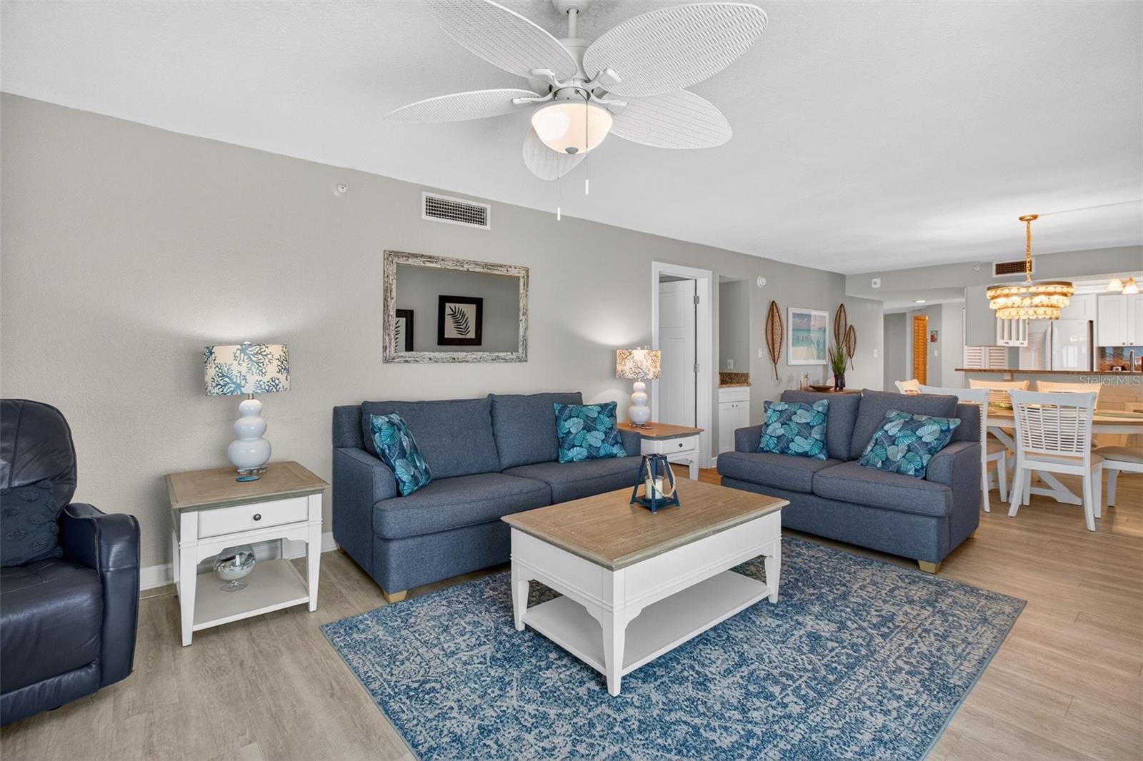 Image 18 of 51 For 14600 Gulf Boulevard 401