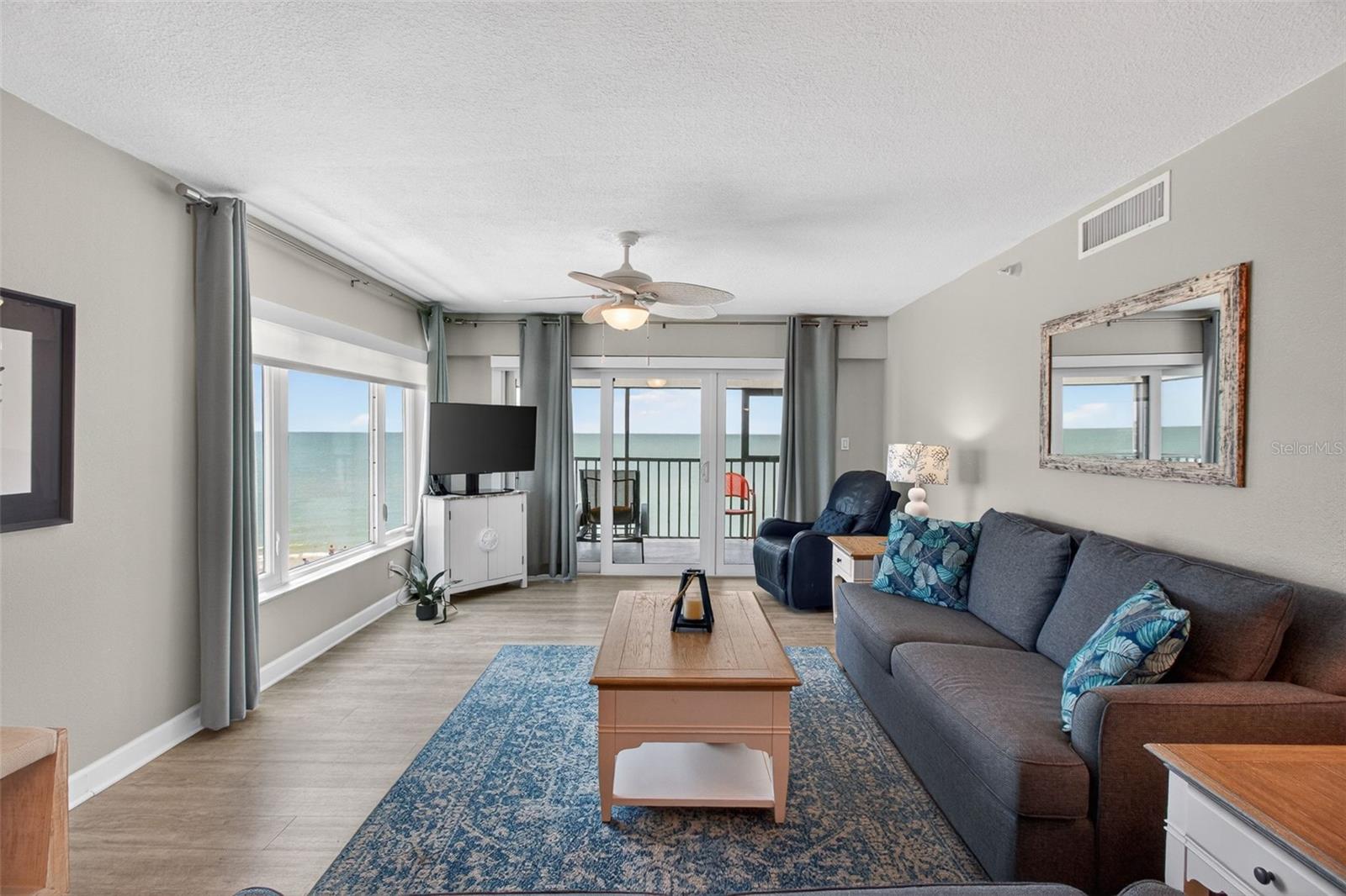 Image 20 of 51 For 14600 Gulf Boulevard 401