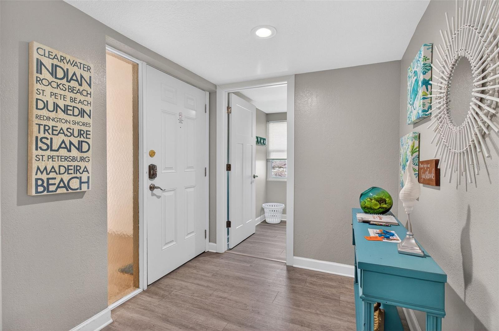 Image 6 of 51 For 14600 Gulf Boulevard 401