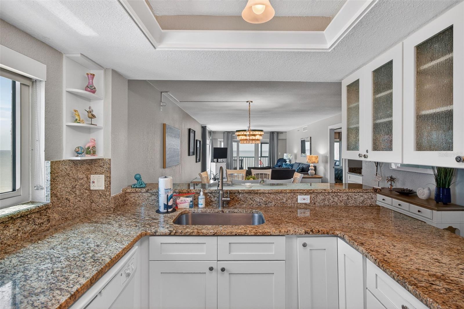 Image 9 of 51 For 14600 Gulf Boulevard 401