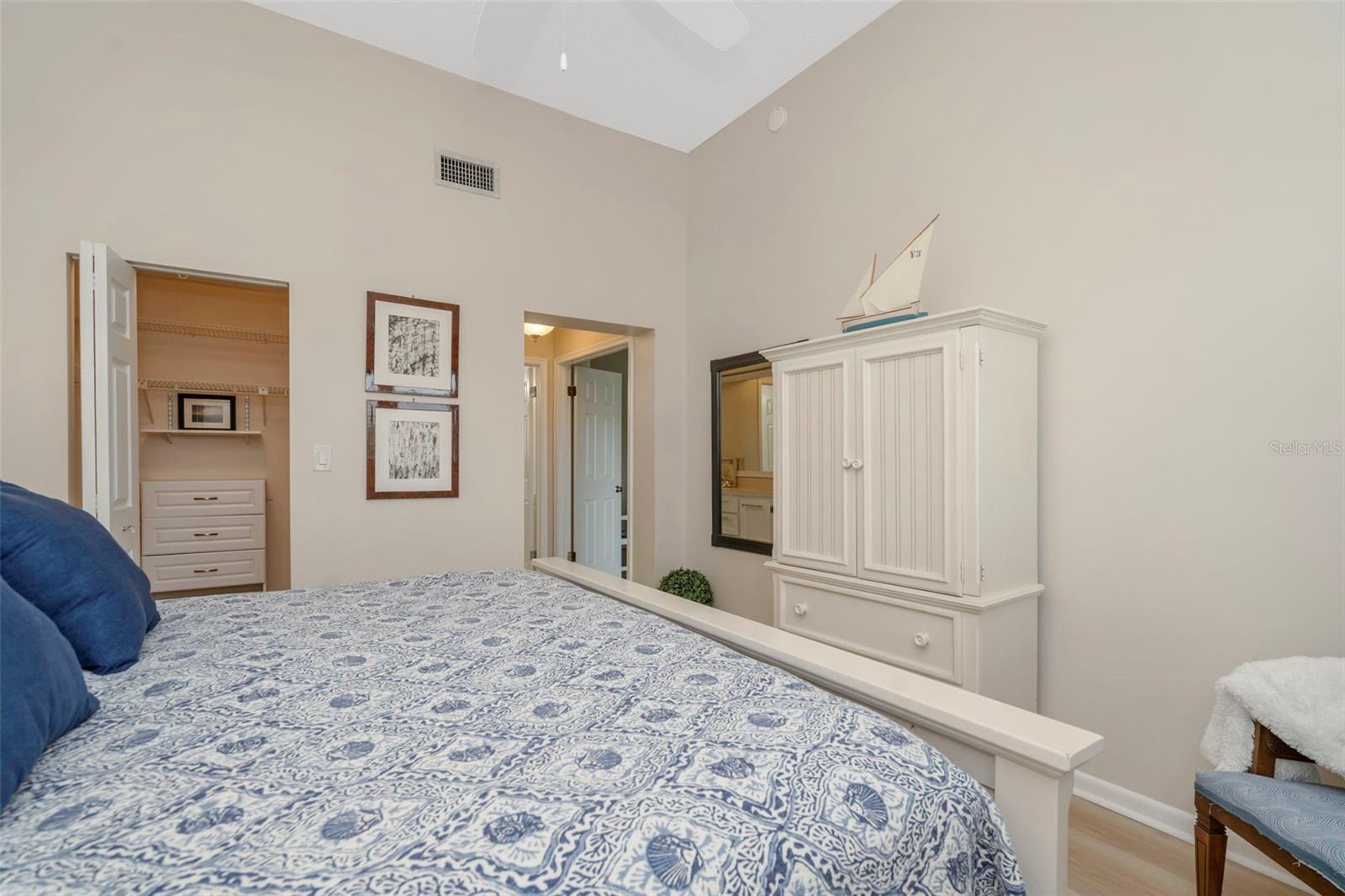 Image 18 of 34 For 6011 Bahia Del Mar Boulevard 256